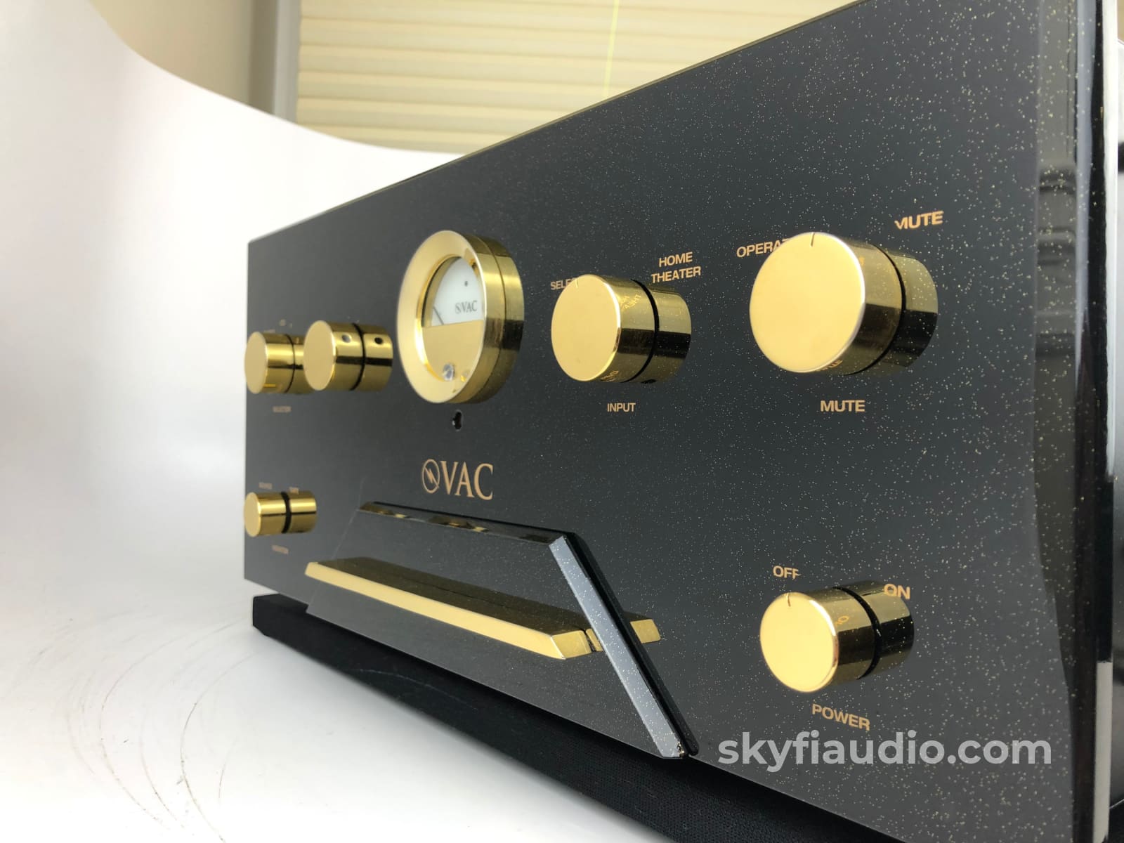 Vac (Valve Amplification Company) Avatar Super Tube Integrated Amplifier 120V/240V