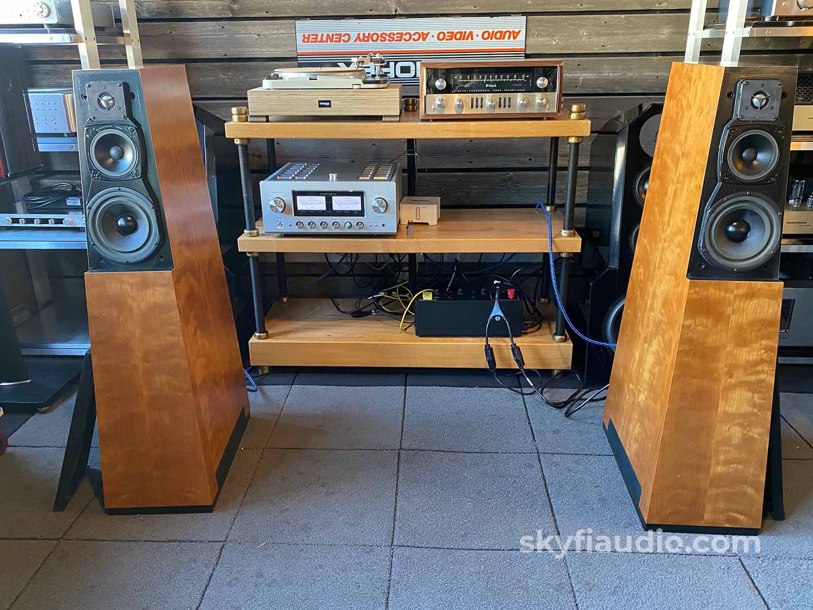 Vandersteen Audio Quatro Wood Speakers - Complete Set