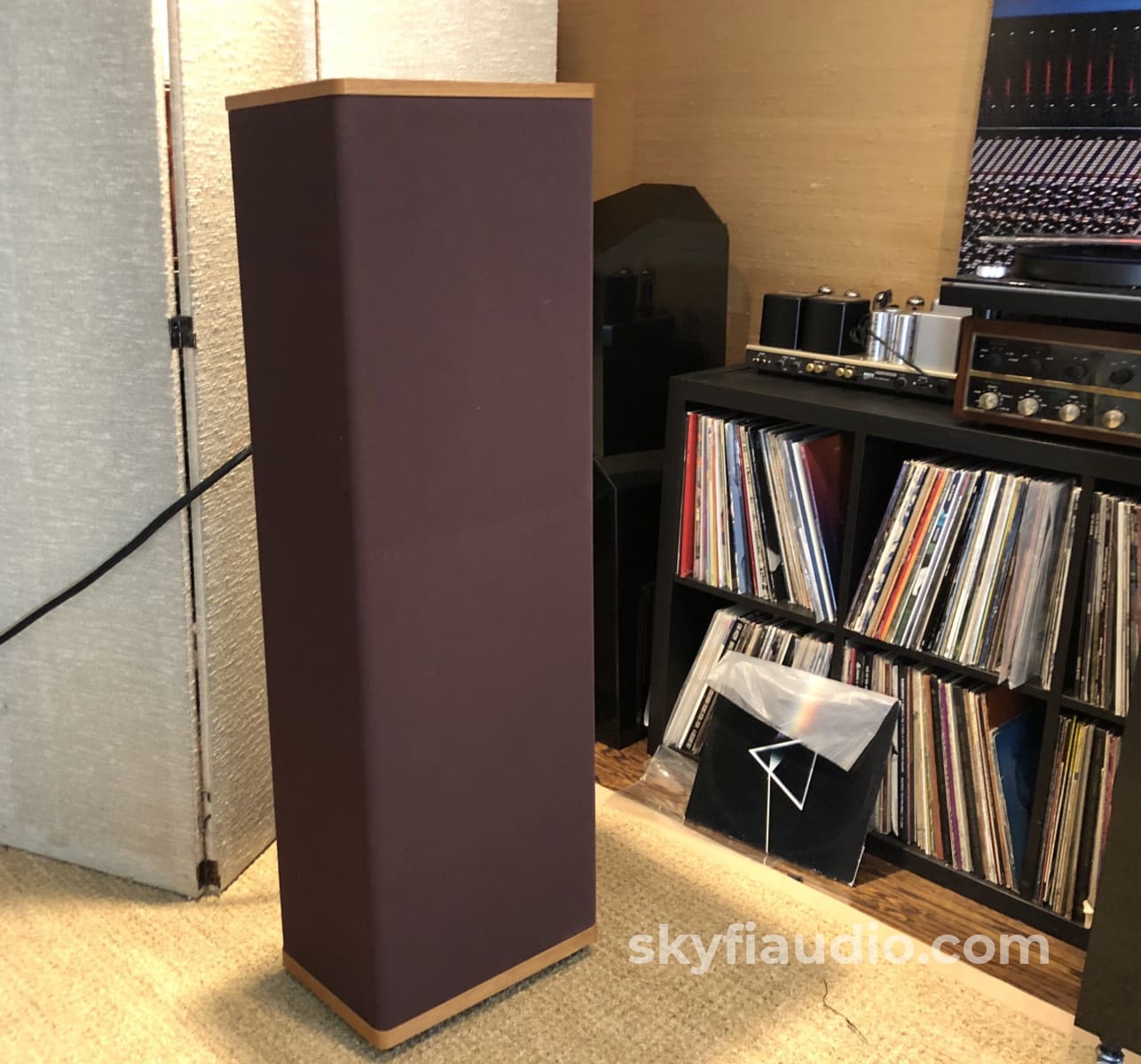 Vandersteen Model 3A Full Range Speakers With Sound Anchor Stands