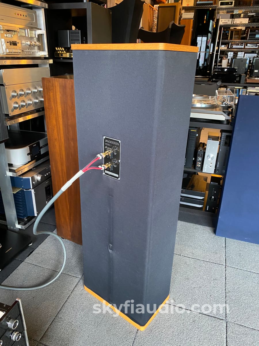 Vandersteen Model 3A Signature Speakers