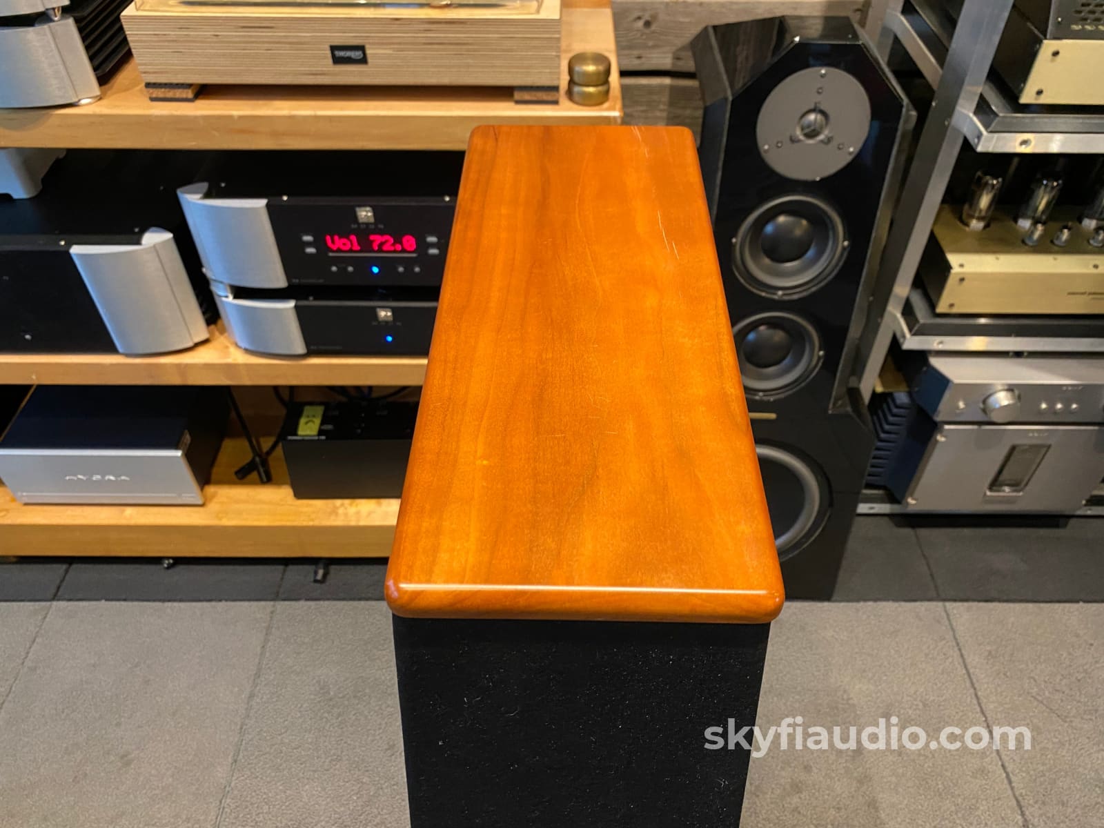 Vandersteen Quatro Speakers With M5-Hp High-Pass Filters