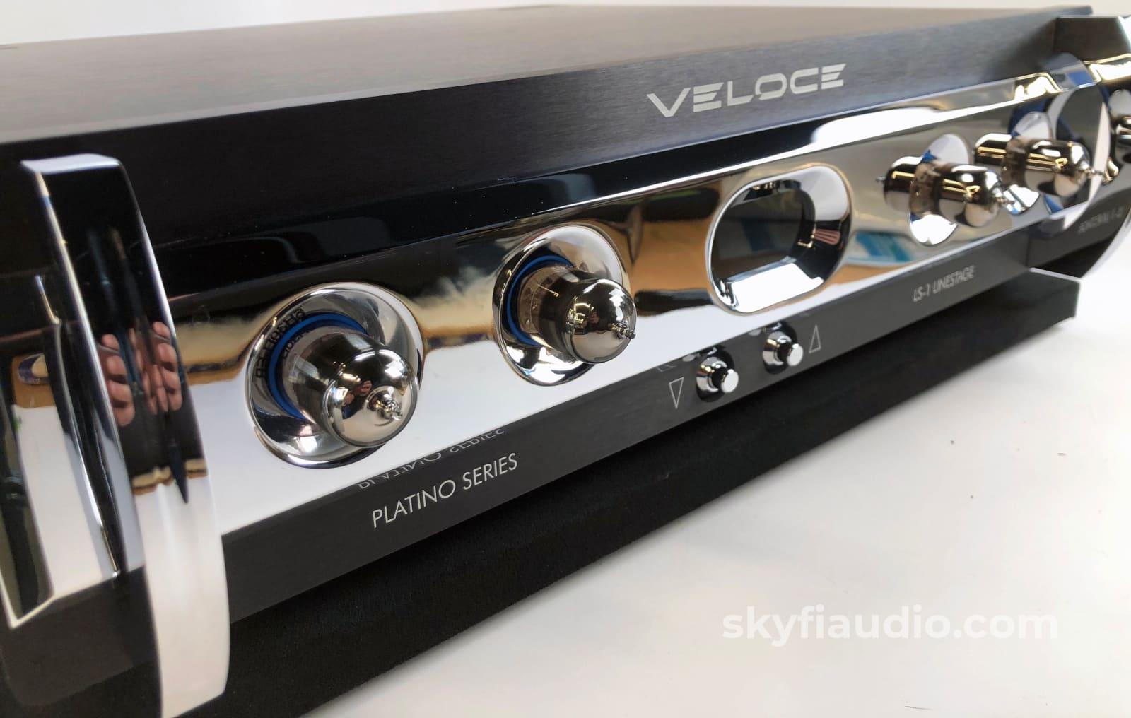 Veloce Audio - Lithio Series Ls-1 Line Stage Tube Preamplifier With Smartsupply Battery Power
