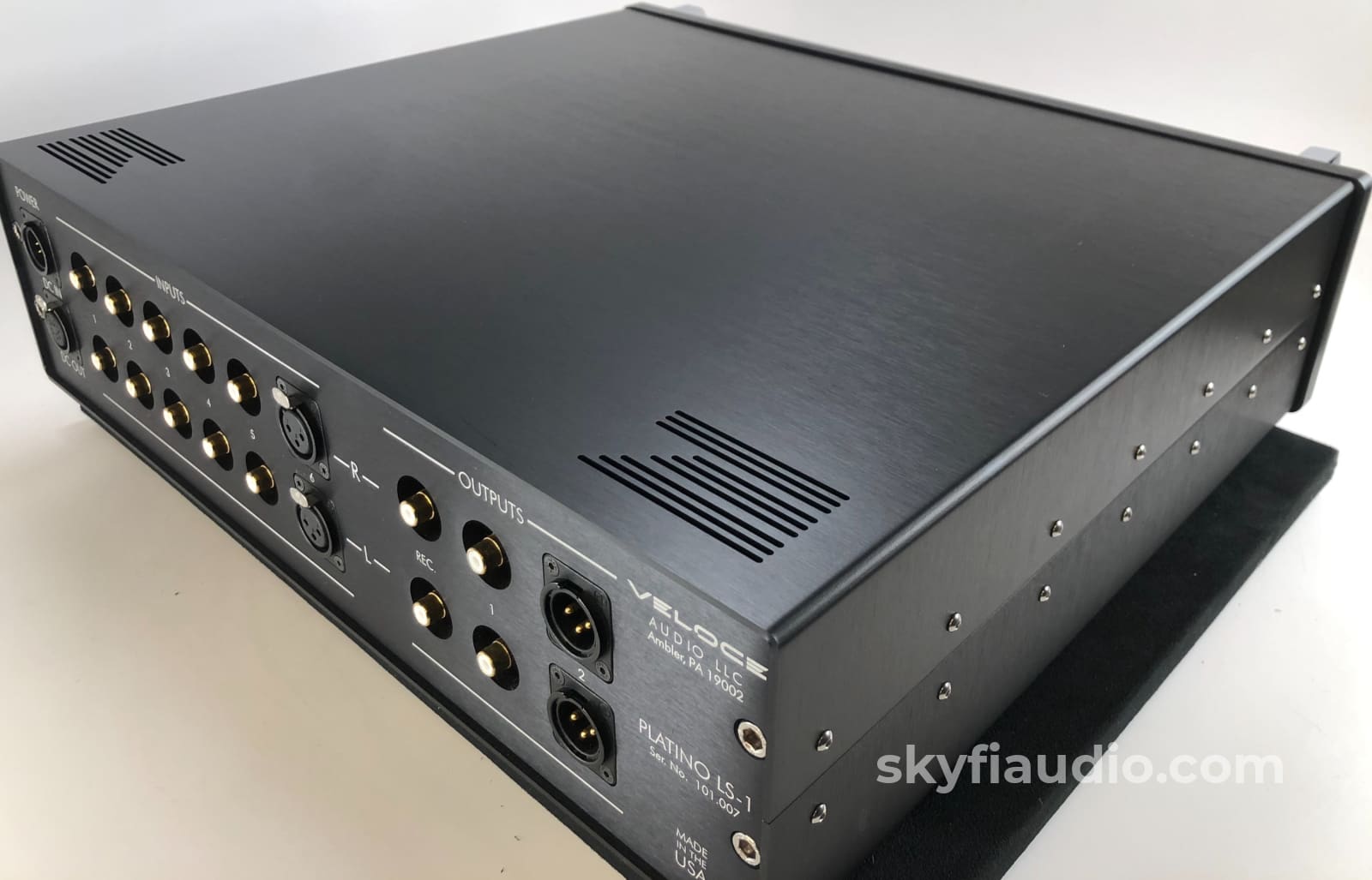 Veloce Audio - Lithio Series Ls-1 Line Stage Tube Preamplifier With Smartsupply Battery Power