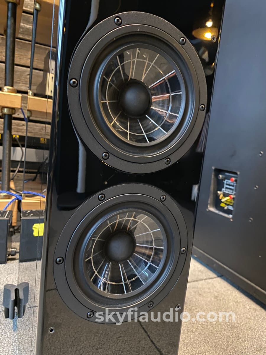 Vienna Acoustics Beethoven Baby Grand Speakers, In Gloss Black with Bo
