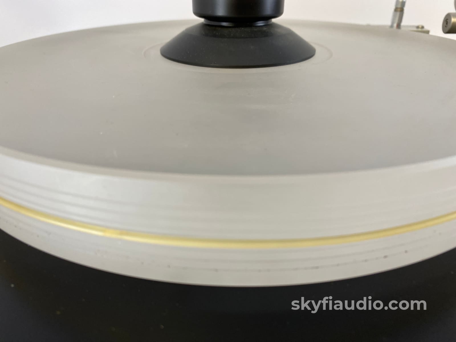 Vpi Aries Scout With New Sumiko Moving-Coil Phono Cartridge Turntable