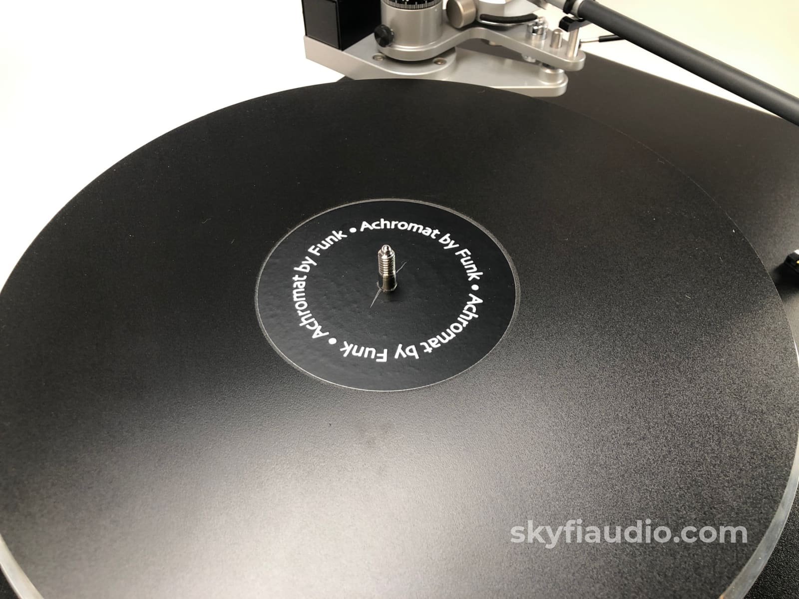 Vpi Classic 3 Turntable - With Jwm Memorial Arm And New Vpi/Grado Gold Cartridge