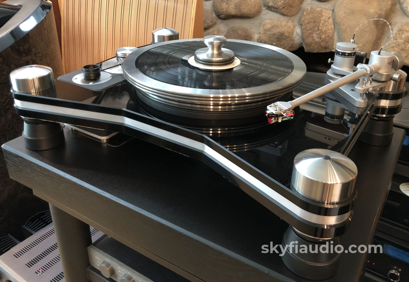 Vpi Hr-X Turntable With 12 Tonearm - Award Winning Like New