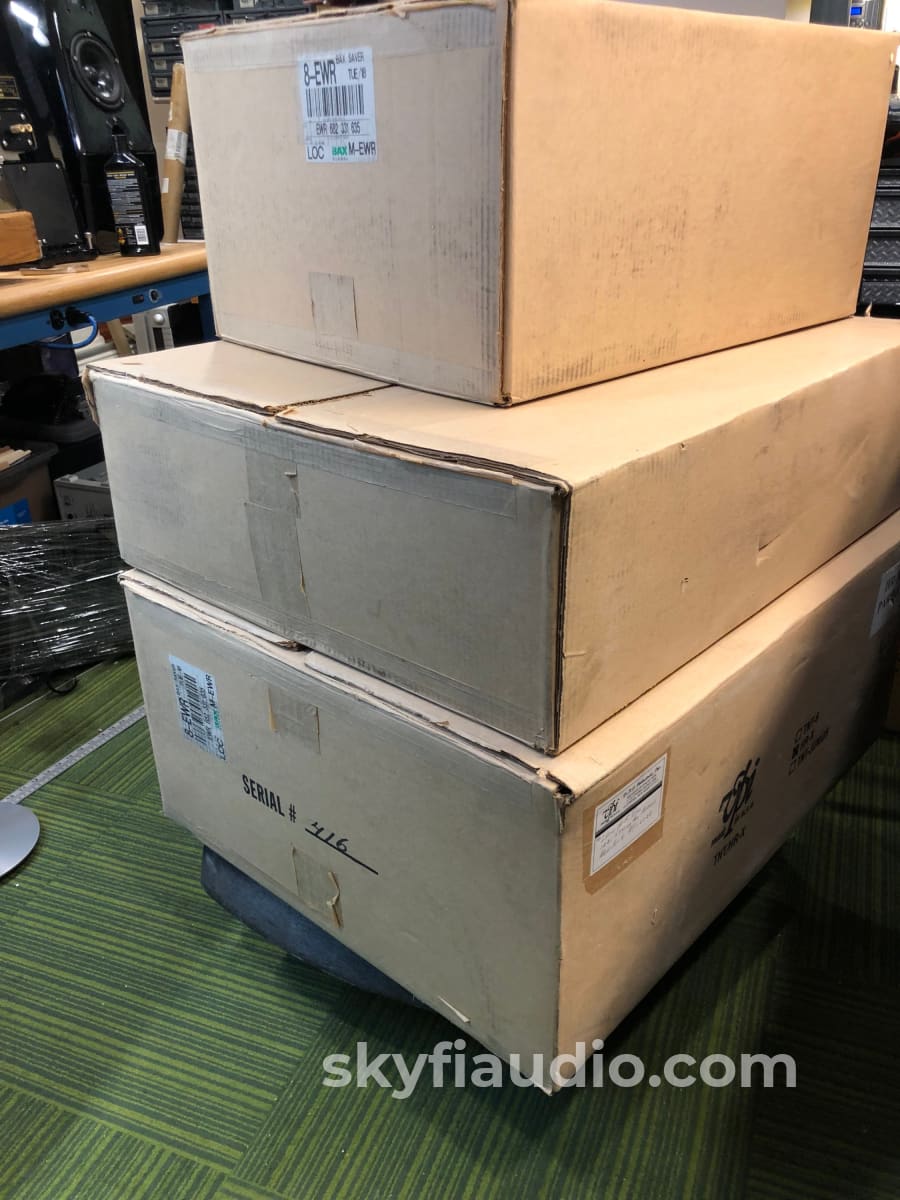 VPI HR-X Turntable with 12” Tonearm - Award Winning - Like New