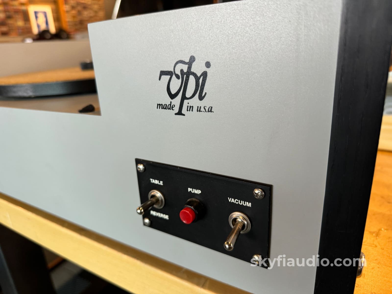 Vpi Hw-17F Record Cleaner With Fluid Accessory