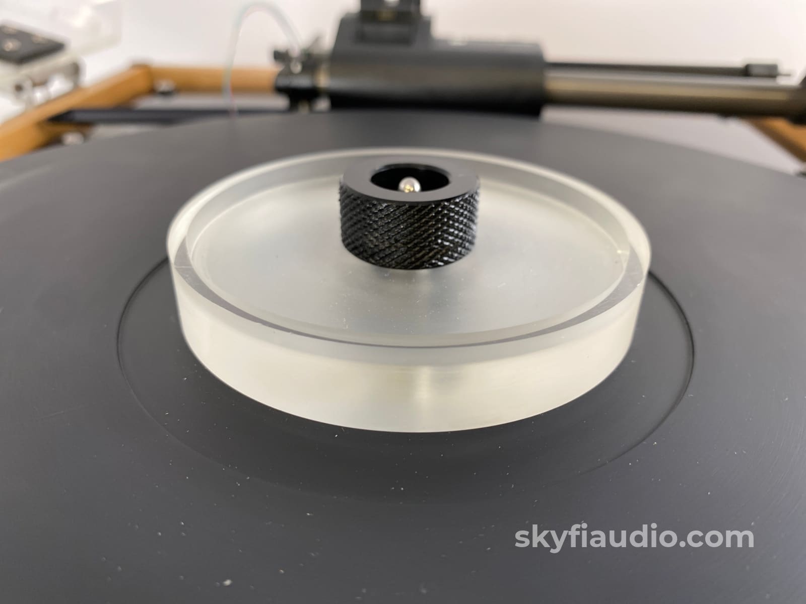 Vpi Hw-19 Turntable With Tangential Tonearm And Pump - In Light Oak With New Sumiko Cartridge