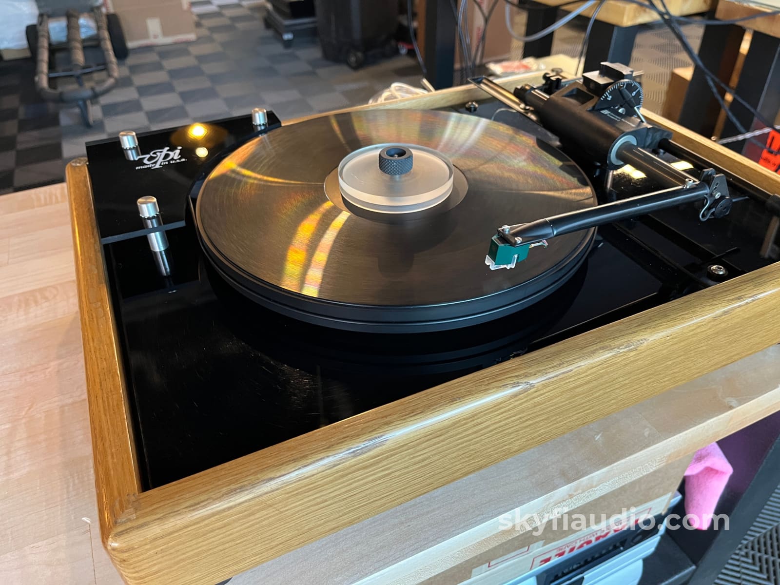 VPI HW-19 Vintage Turntable with Eminent Technology Arm and Hana EH Ca