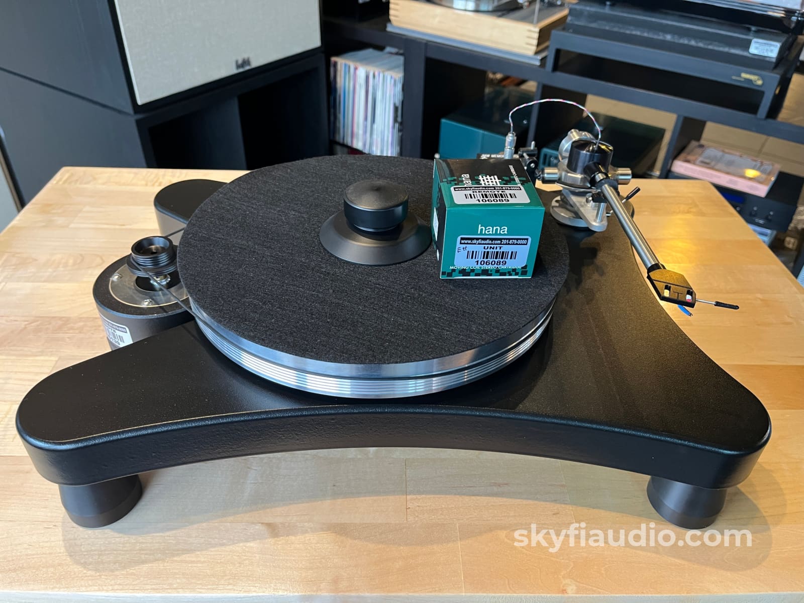 VPi Scout Turntable - w/ Hana EH MC Cartridge Turntable