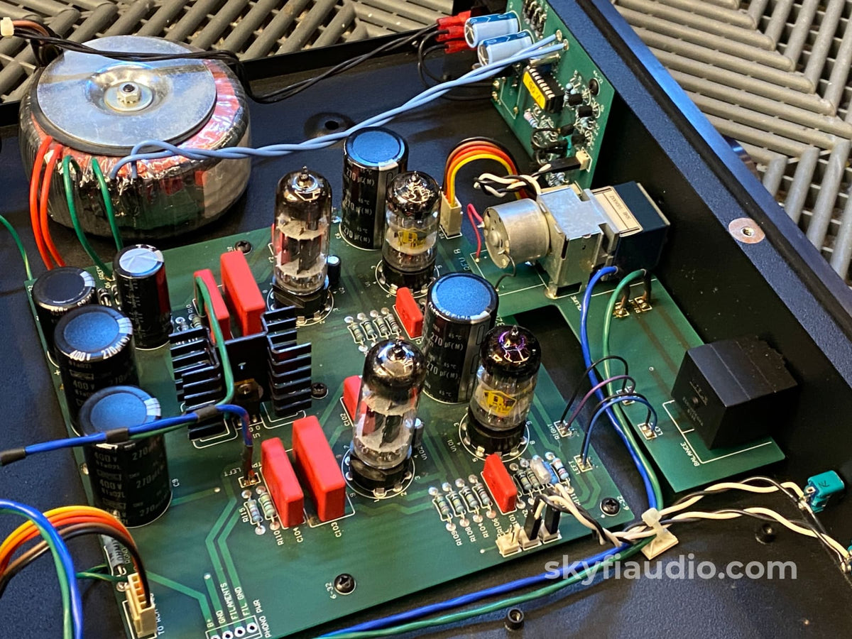 Vtl (Vacuum Tube Logic) Tl2.5 Line Level Preamp W/Remote Preamplifier
