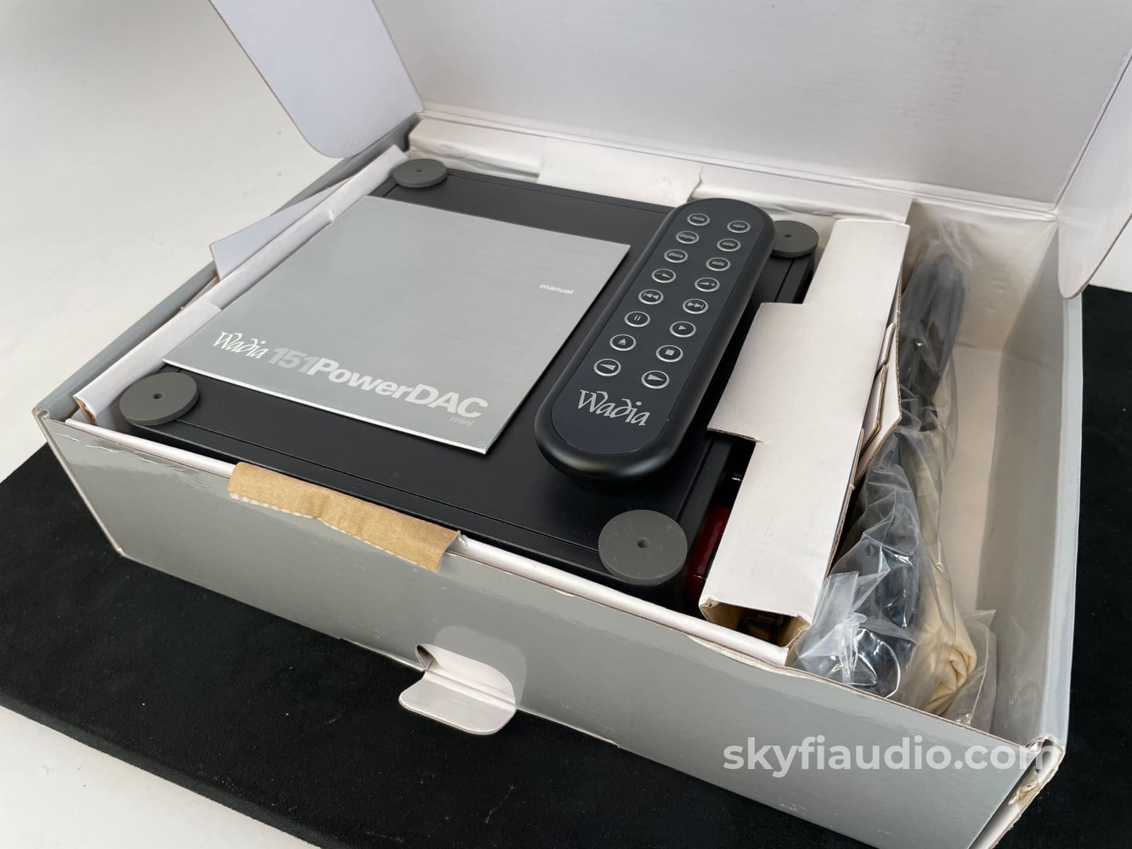 Wadia Digital 151 Powerdac Mini Integrated Amplifier - New In Box Cd +