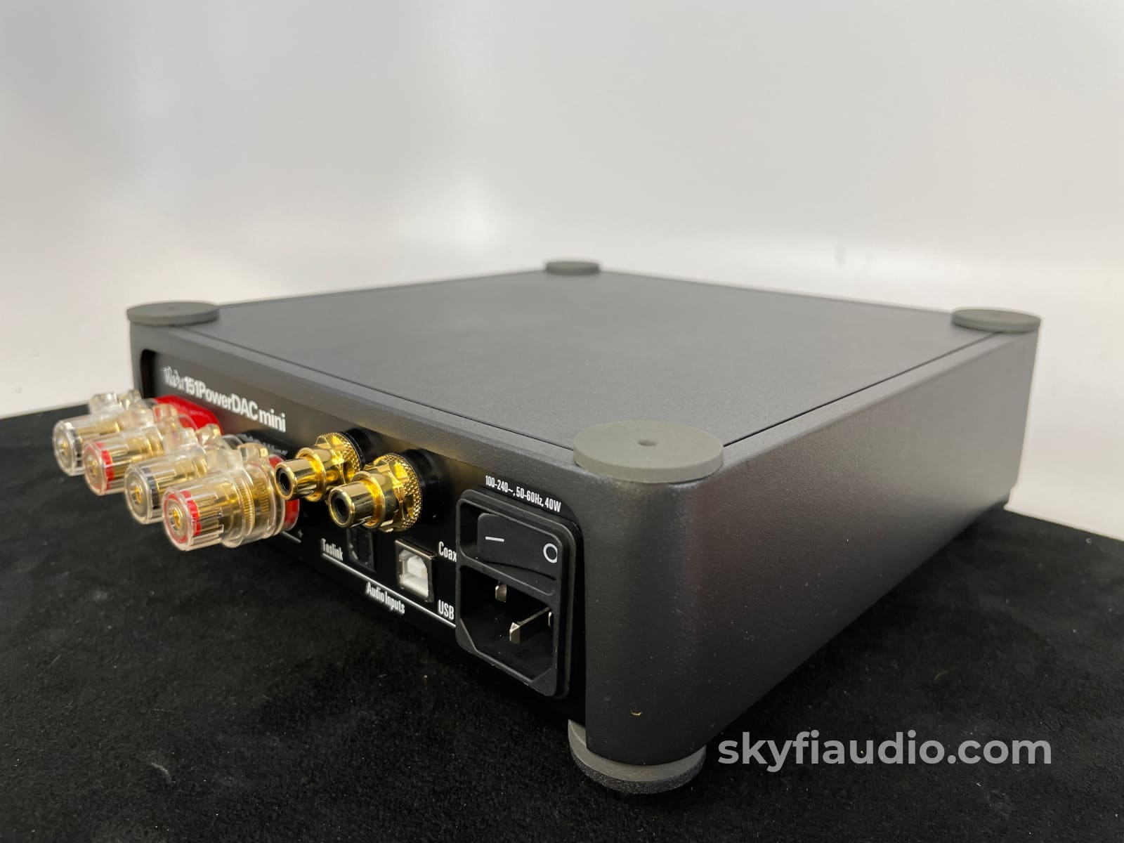 Wadia Digital 151 PowerDAC mini Integrated Amplifier - New in Box