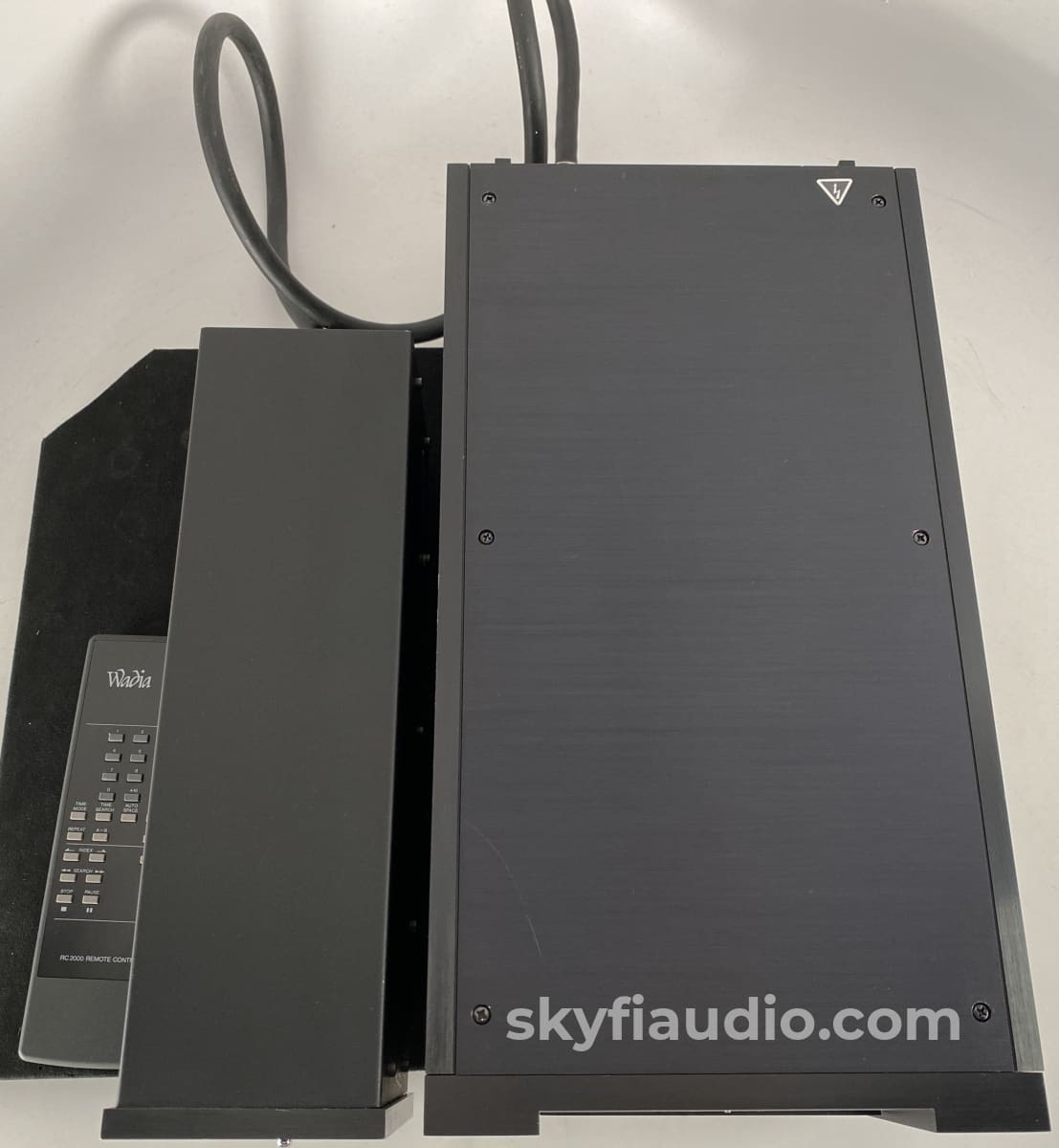 Wadia Wt-2000 Cd Transport With Remote + Digital