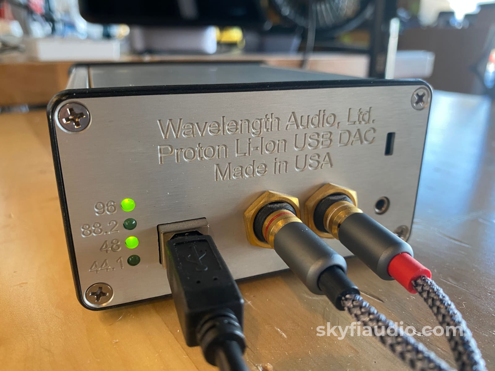 Wavelength Audio Proton Li-Ion Usb Dac Cd + Digital