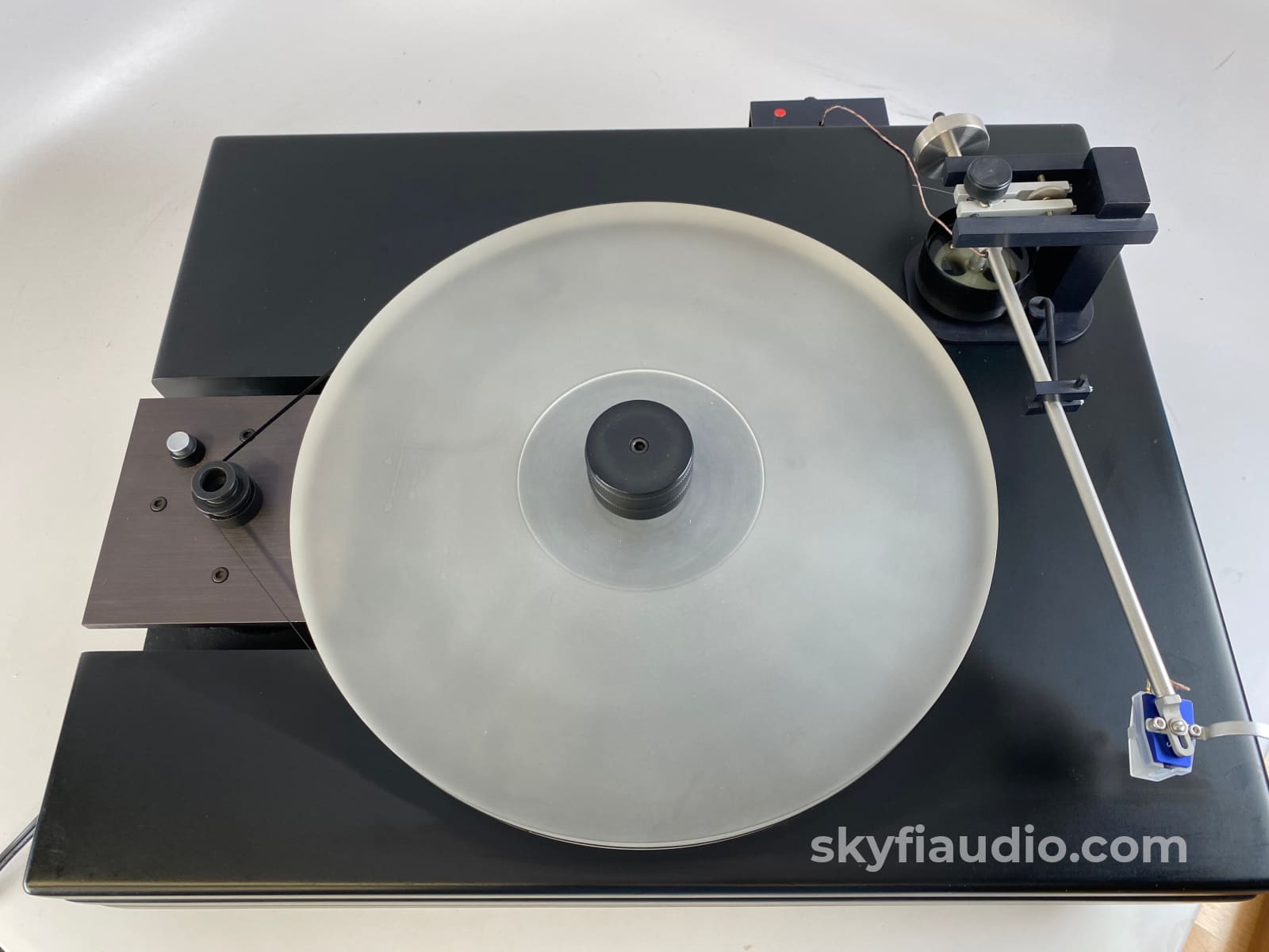 Well Tempered Classic Turntable