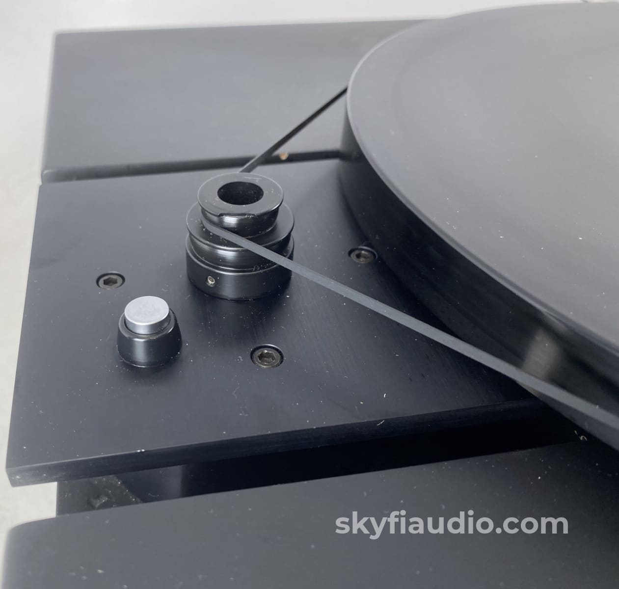 Well Tempered Classic Turntable - With Many Upgrades And Original Dust Cover