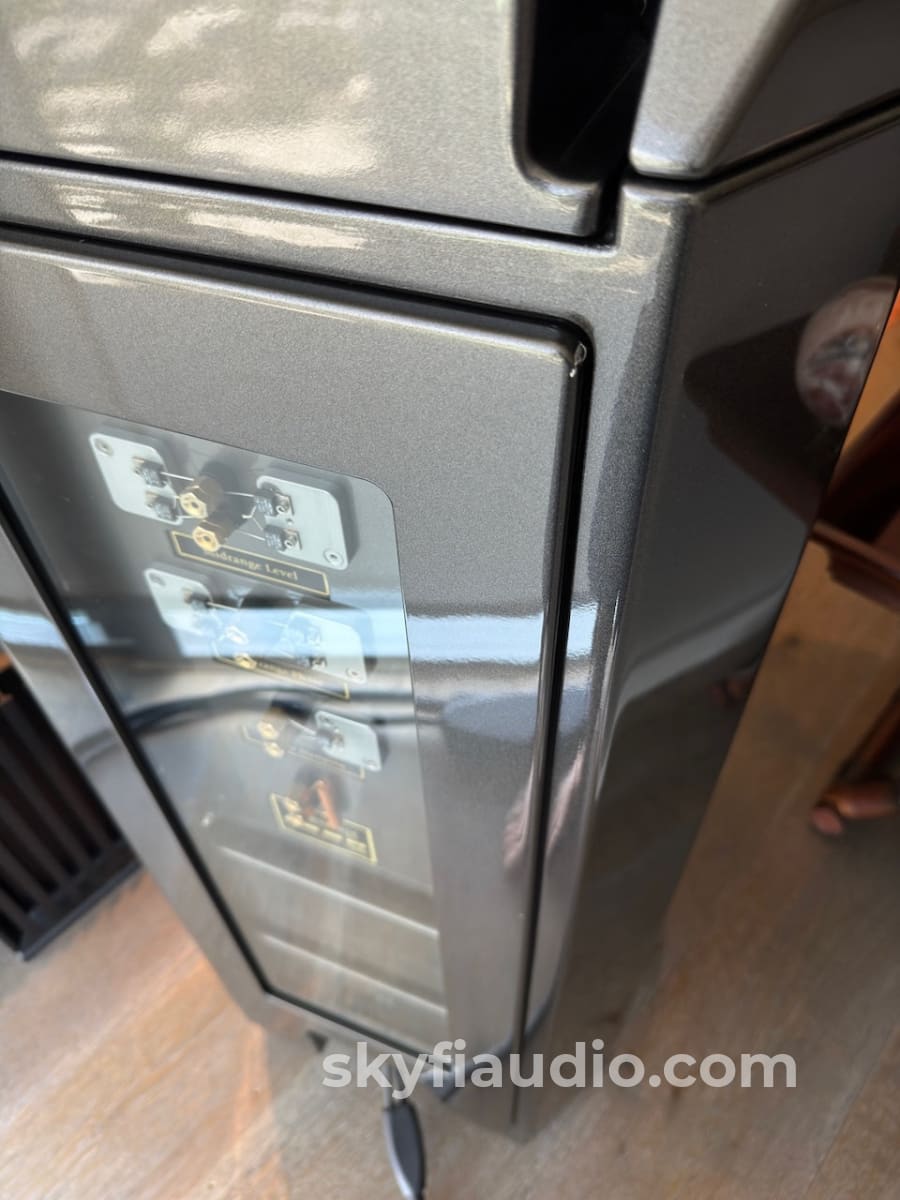 Wilson Audio Alexandria X2 (Series 2) Speakers - Complete Set With Crates