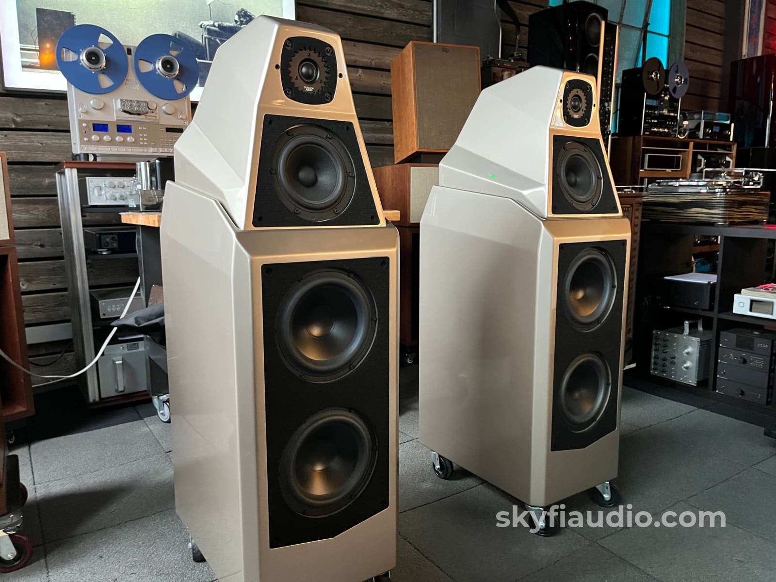 Wilson Audio Sasha Watt Puppy Series 2 Speakers - with Original Crates and Accessories Speakers