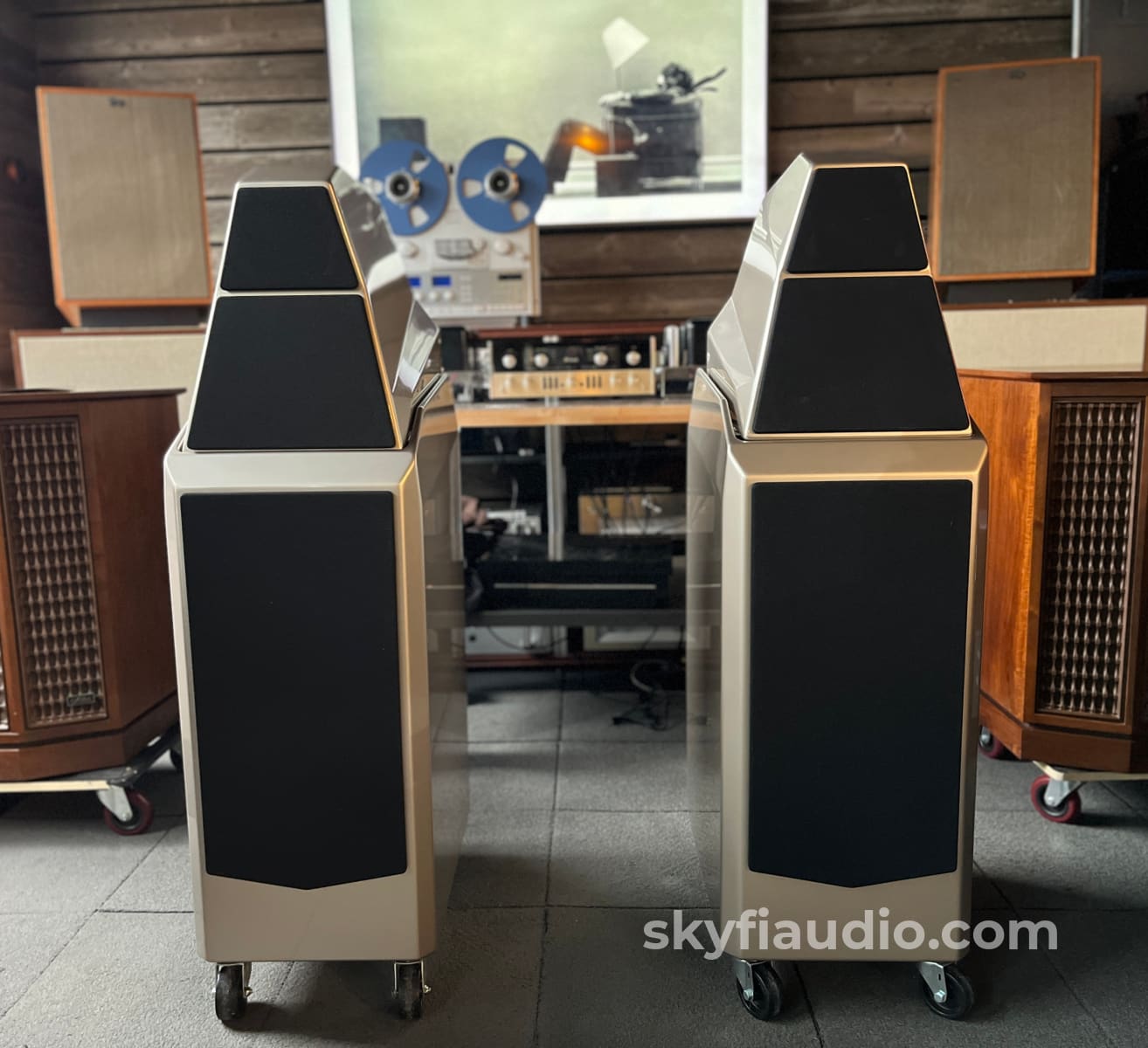 Wilson Audio Sasha Watt Puppy Series 2 Speakers - with Original Crates and Accessories Speakers