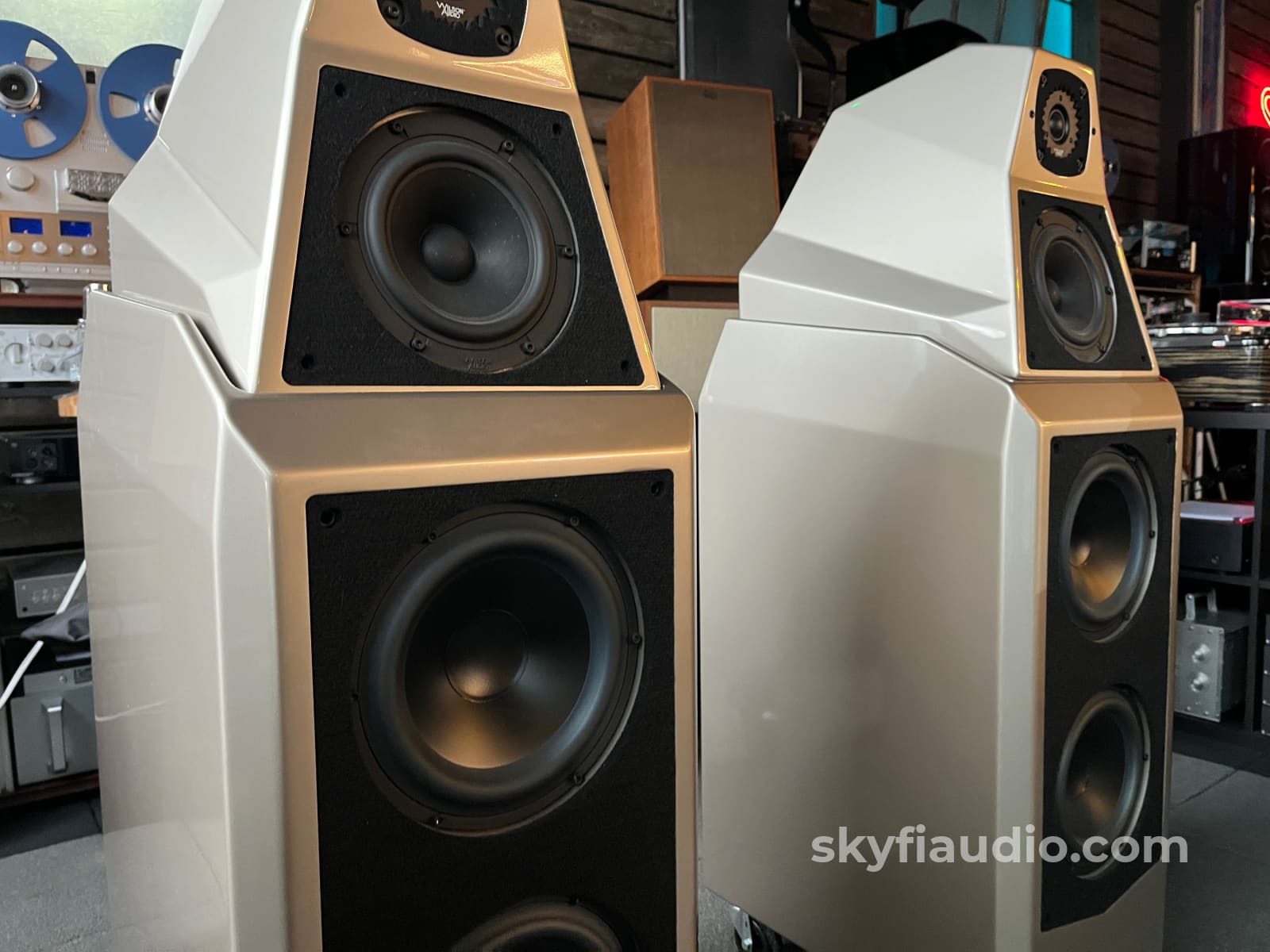 Wilson Audio Sasha Watt Puppy Series 2 Speakers - with Original Crates and Accessories Speakers