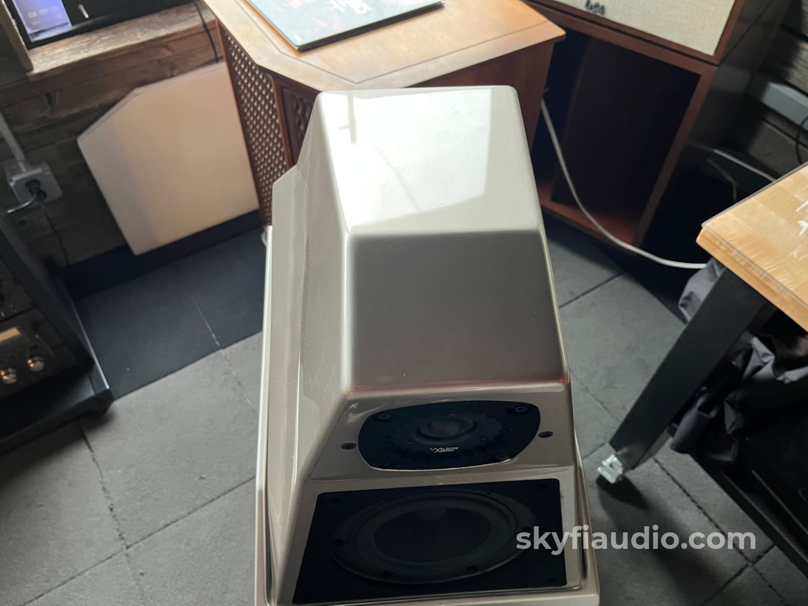 Wilson Audio Sasha Watt Puppy Series 2 Speakers - with Original Crates and Accessories Speakers