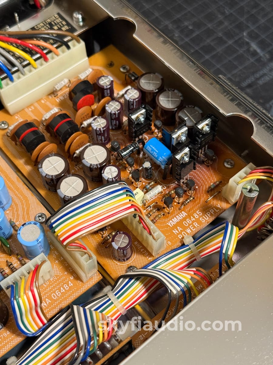 Yamaha CT-700 Vintage FM Tuner - Serviced & Aligned Tuner