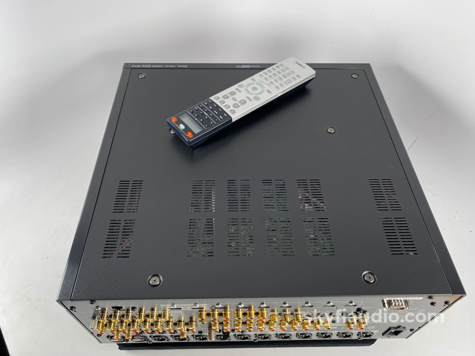 Yamaha Cx-A5000 Home Theater Processor With Balanced Audio And Ess Dacs Preamplifier
