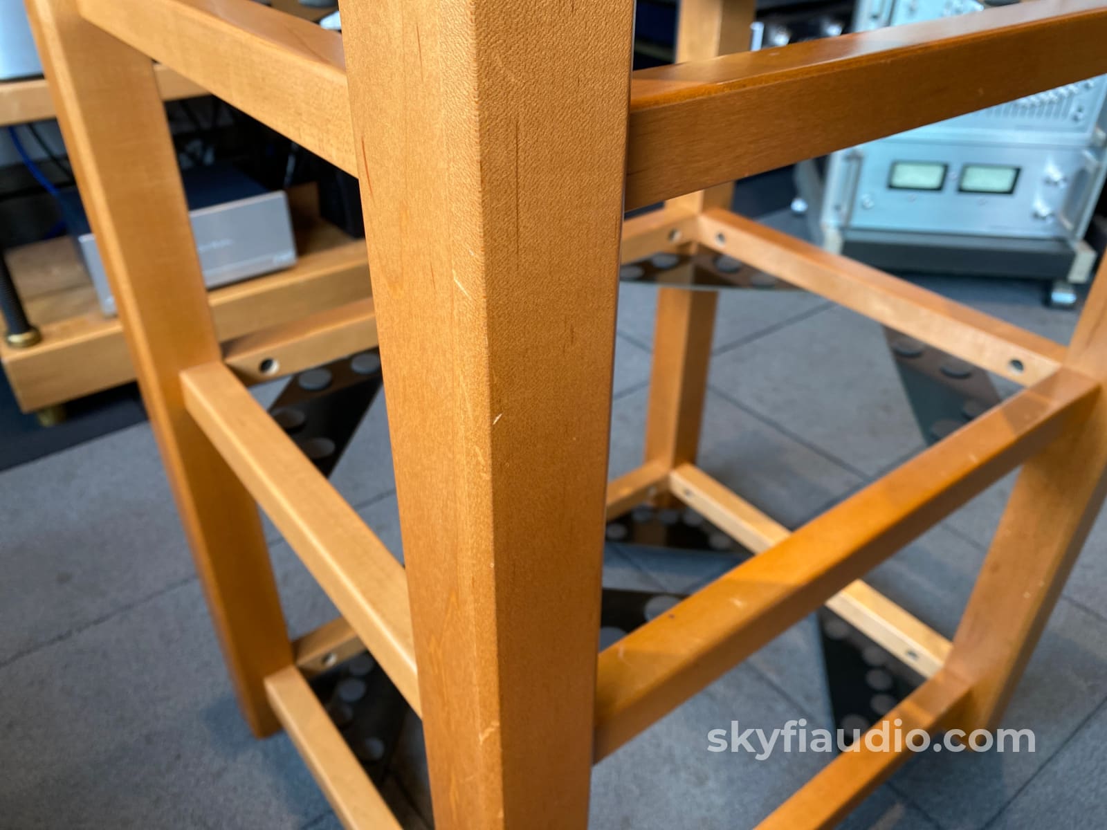 Zoethecus 4-Shelf Av Furniture Accessory