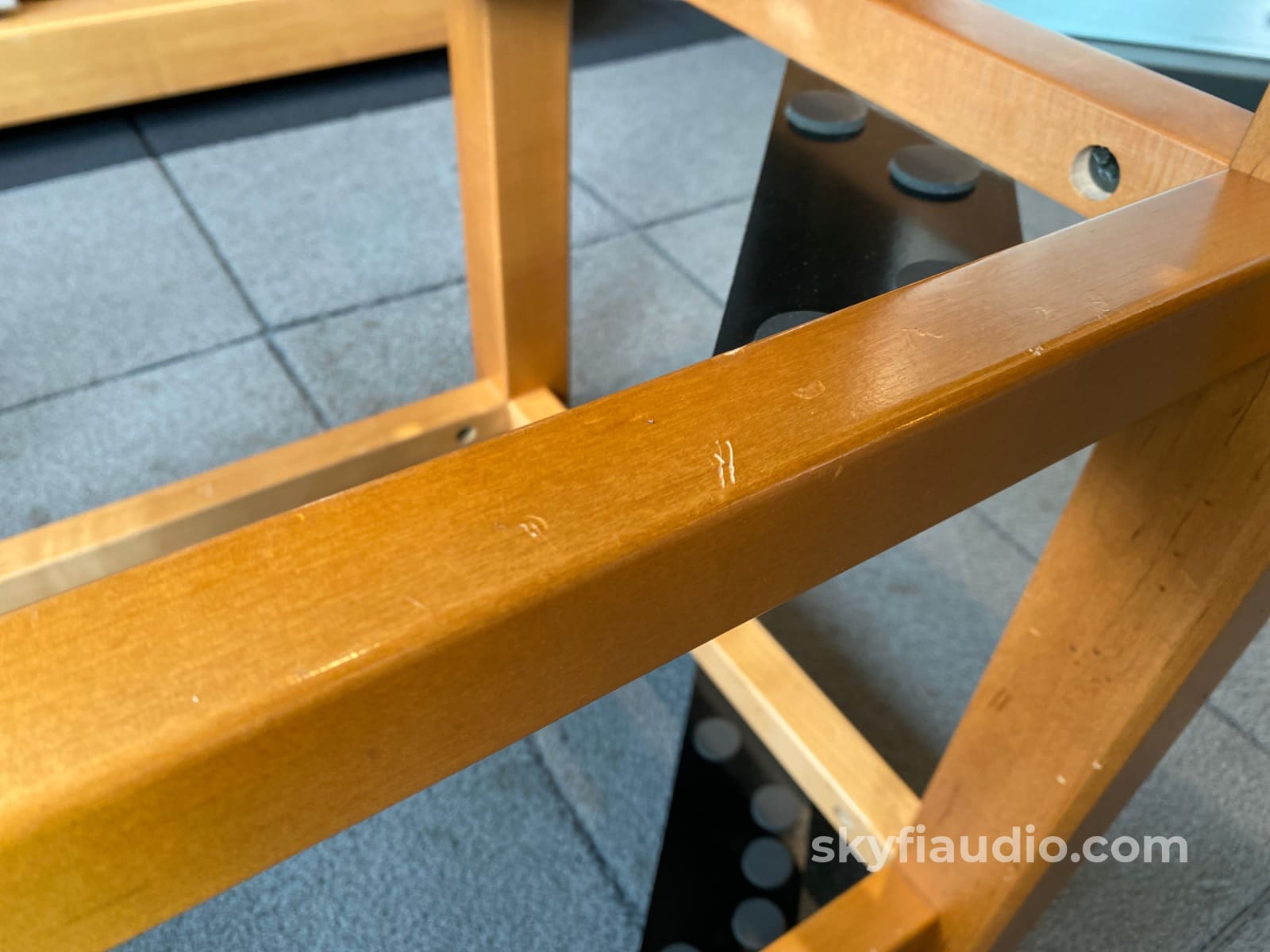 Zoethecus 4-Shelf Av Furniture Accessory