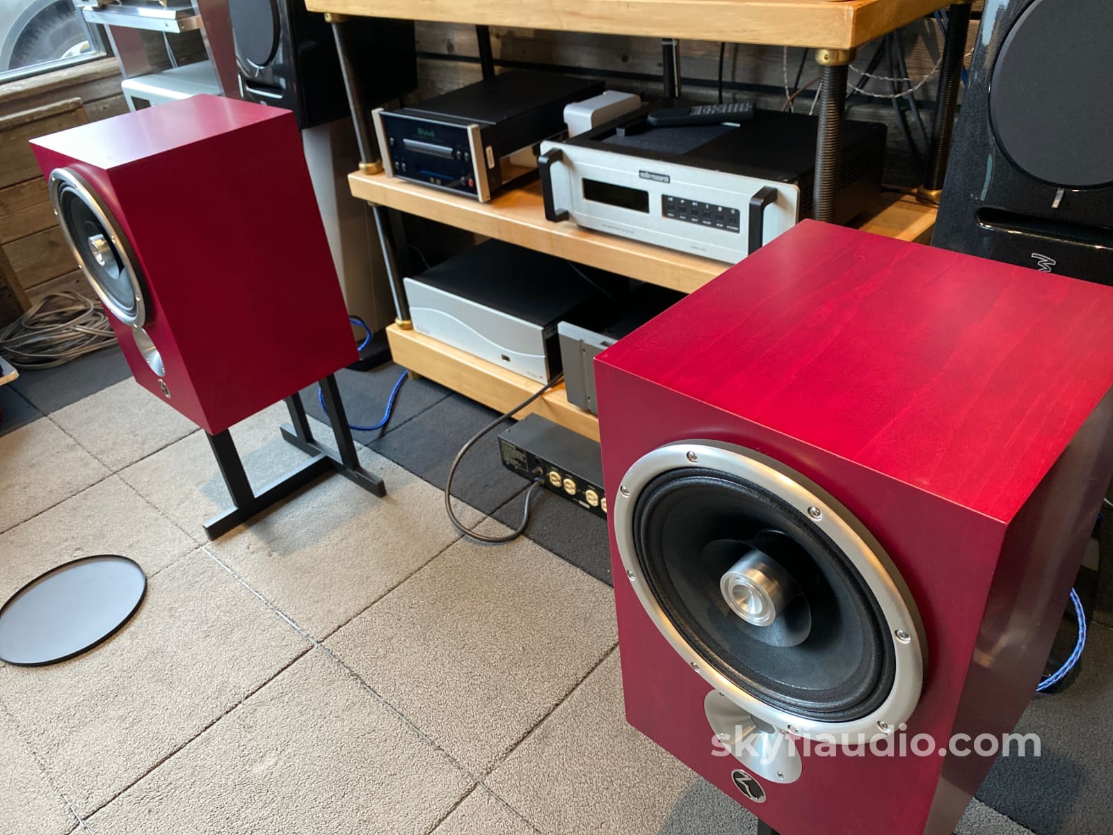 Zu Audio Omen Bookshelf Mk.ii Speakers - In Amazing Sangria Finish