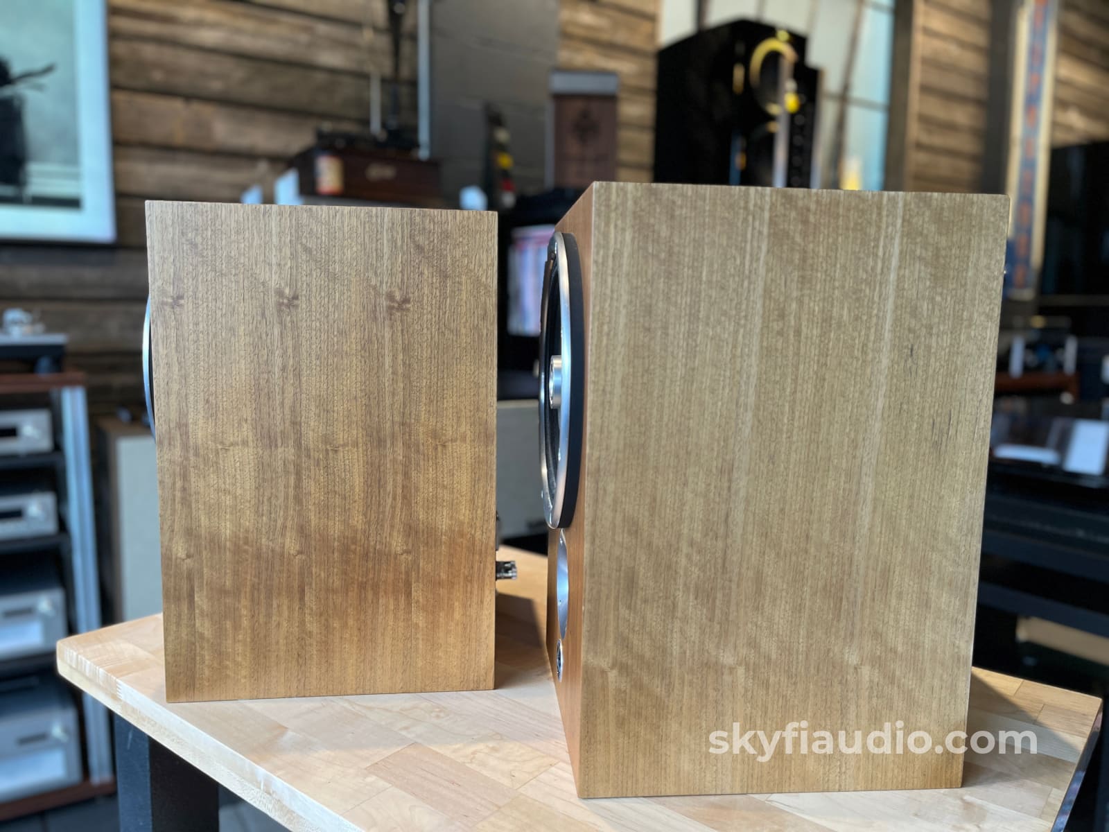 Zu Audio Omen [Rev-B] Bookshelf Speaker Pair