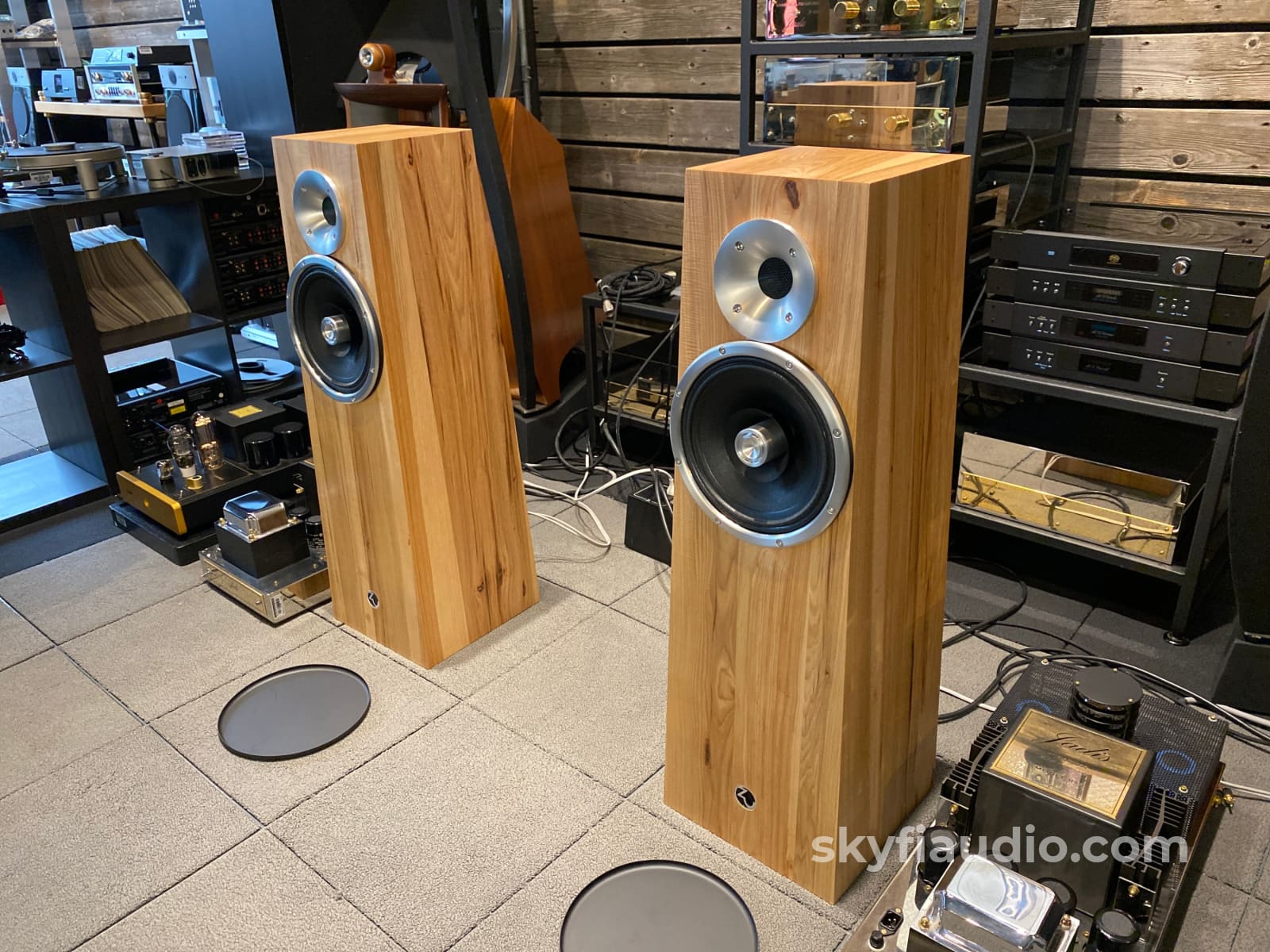 Zu Audio - Soul Supreme High Efficiency Speakers in Walnut