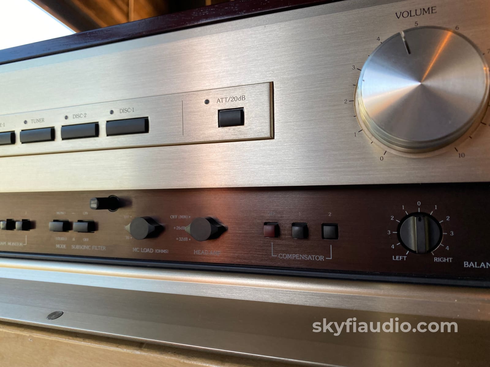 Accuphase C-222 Analog Preamp With Dual Phono - Japanese Gold! Preamplifier