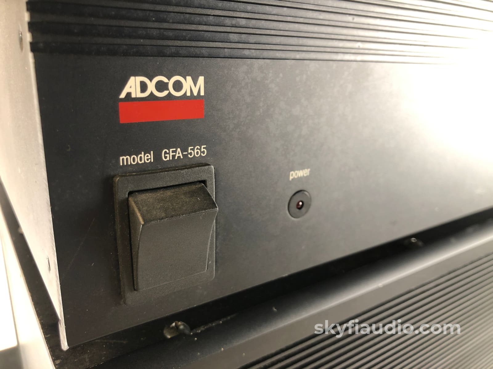 Adcom Gfa-565 Monoblock Amplifiers - Serviced And Ready To Rock! Amplifier