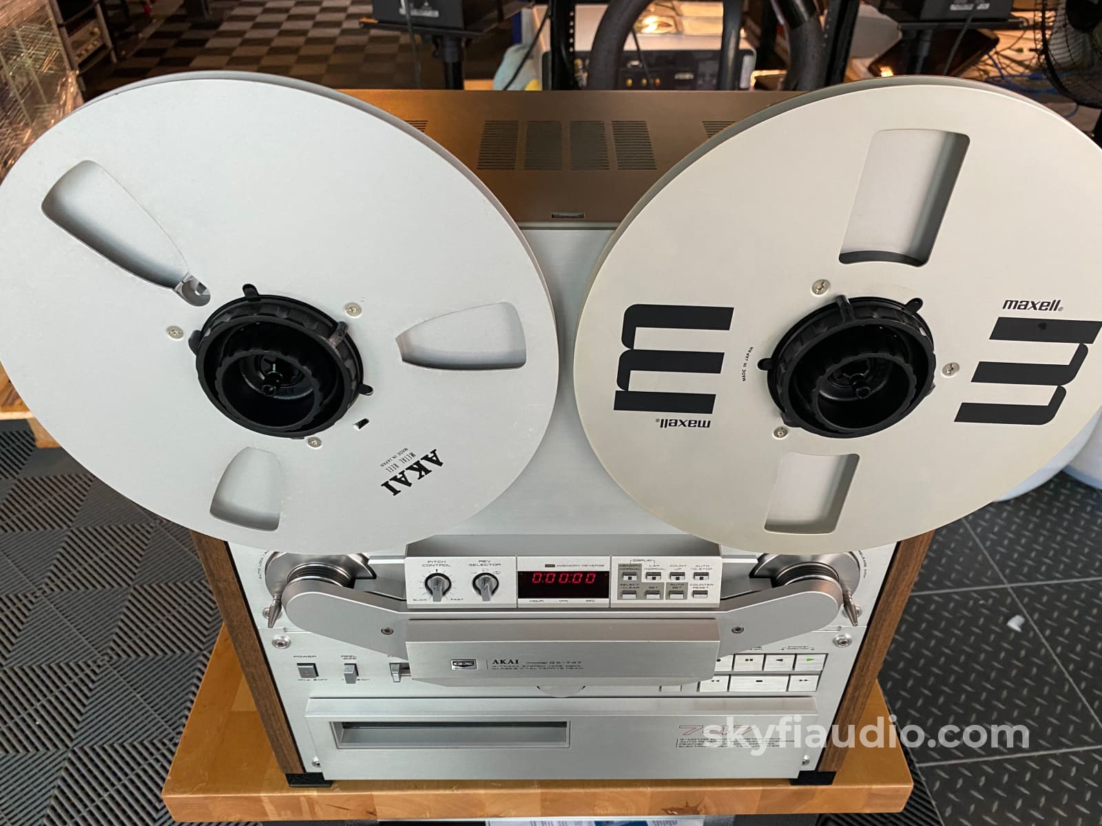 Akai Gx-747 Professional Reel To Tape Recorder - Restored Deck