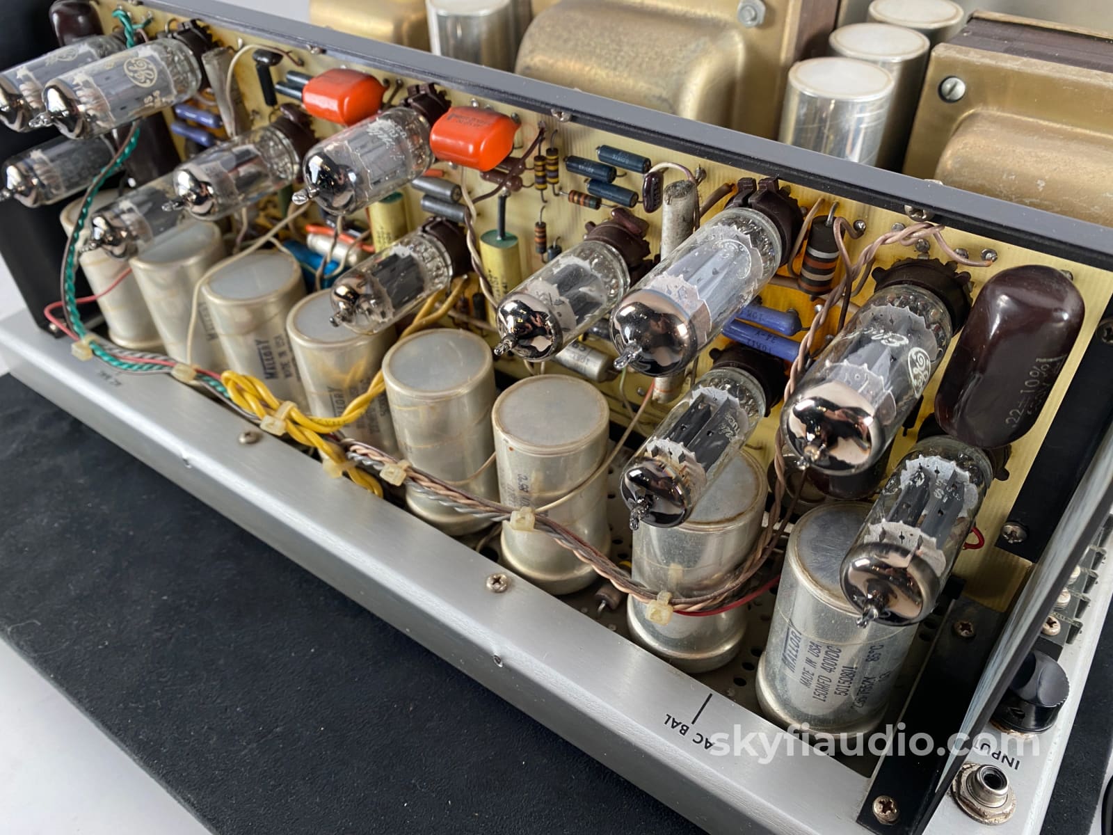 Audio Research D-76A Vintage All-Tube Amplifier Survivor Condition