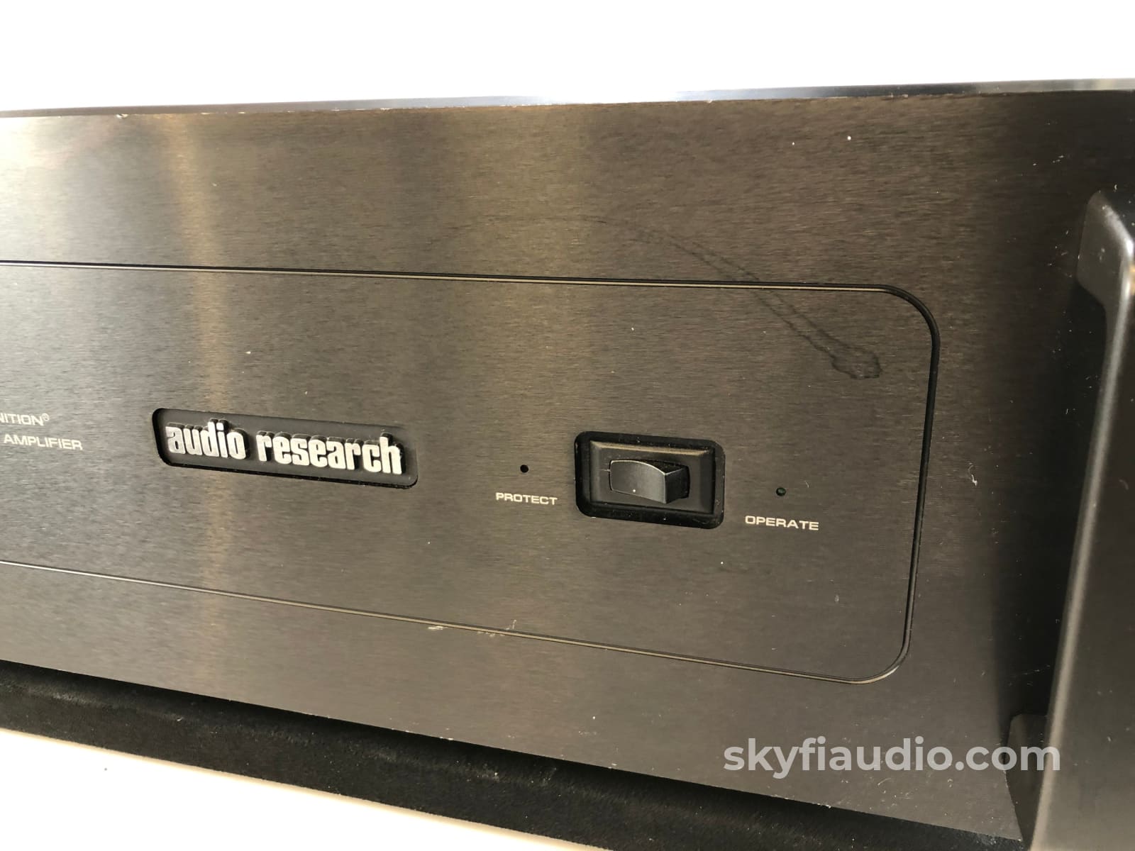 Audio Research D300 Solid State Amplifier - 160W