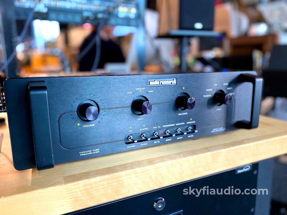 Audio Research LS25 MKII Tube Preamplifier With Remote
