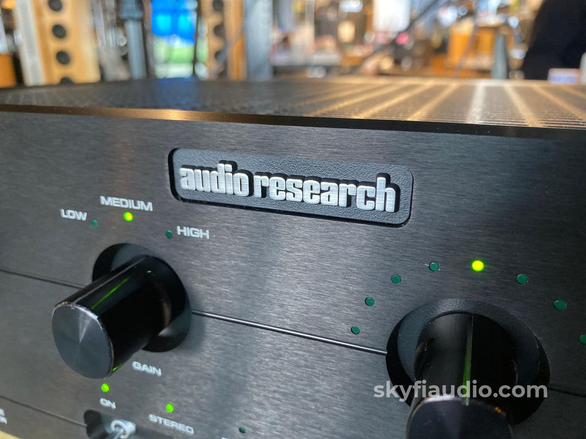 Audio Research LS25 MKII Tube Preamplifier With Remote