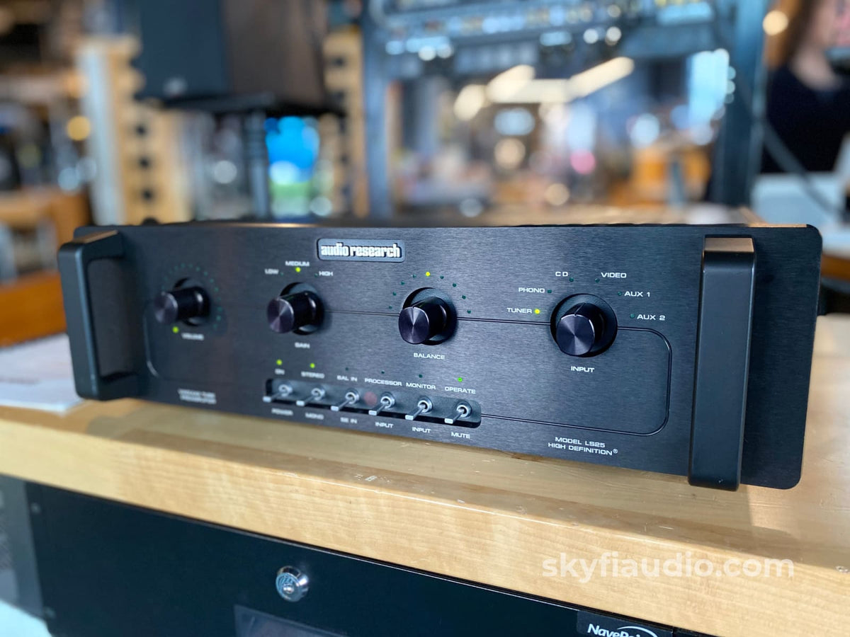 Audio Research LS25 MKII Tube Preamplifier With Remote