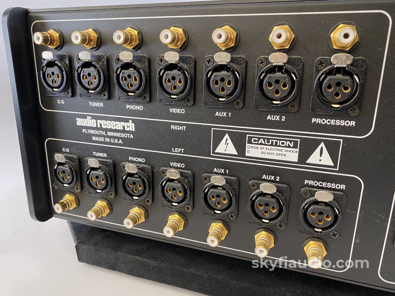 Audio Research Reference 3 - Ref3 All Tube Line Preamplifier