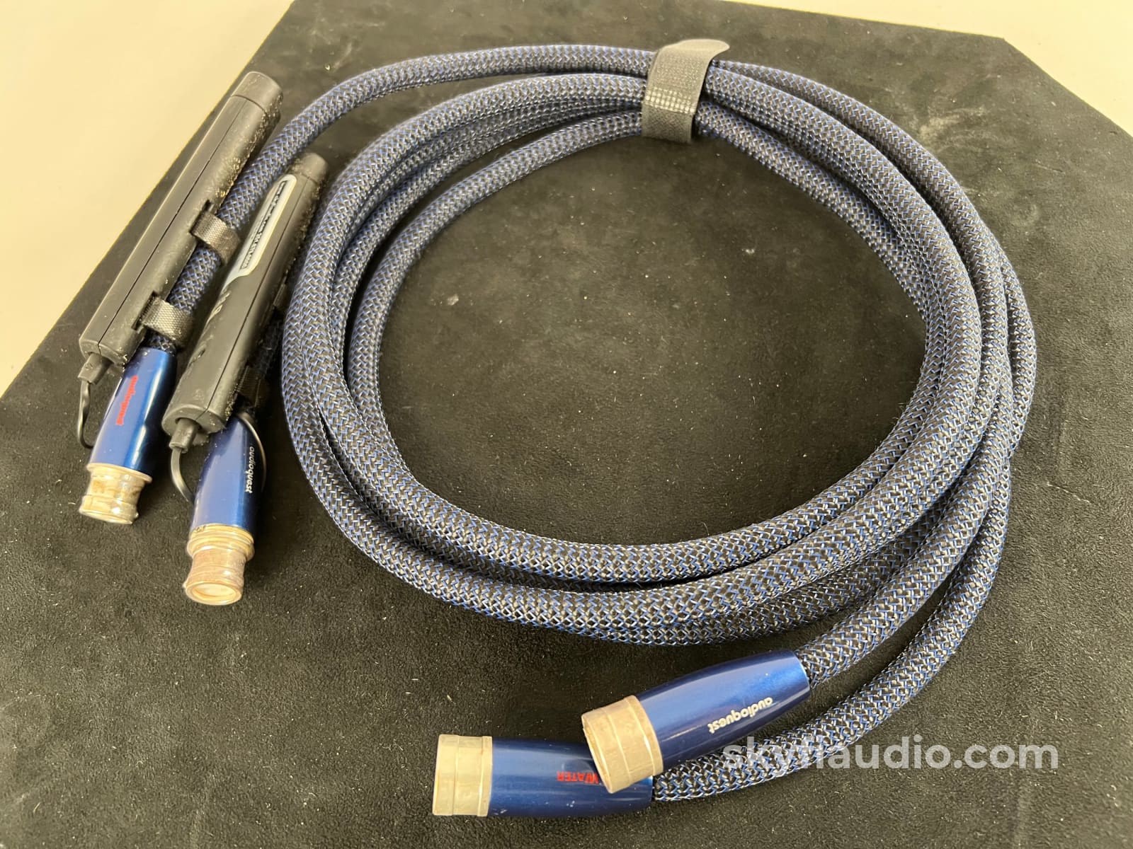 Audioquest Rivers & Elements Series - Water Xlr Audio Interconnects With Dbs 2M Cables