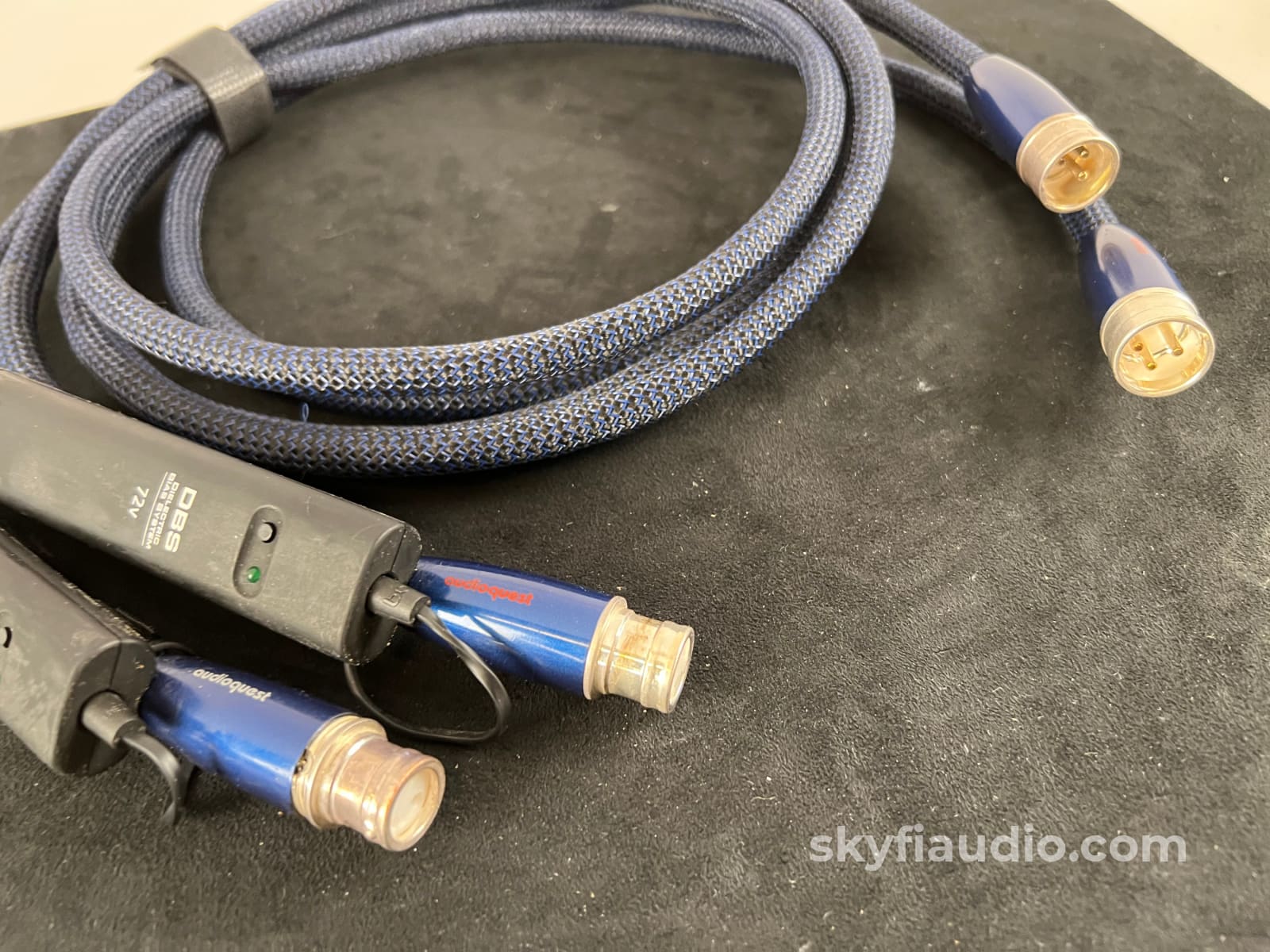 Audioquest Rivers & Elements Series - Water Xlr Audio Interconnects With Dbs 2M Cables