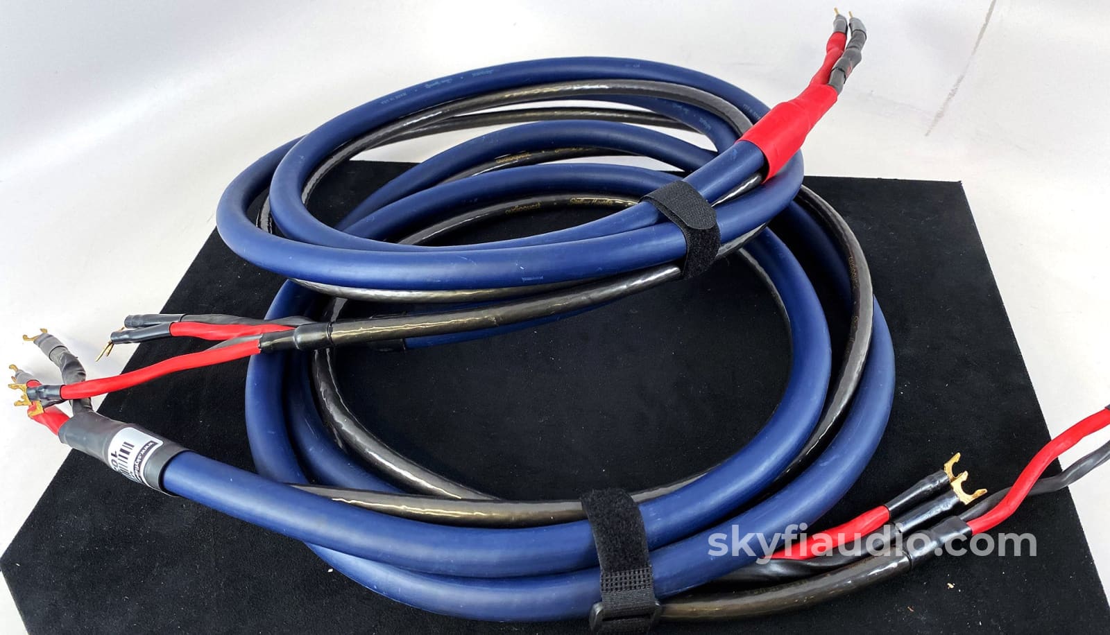 Audioquest Sterling Hyperlitz Bi-Wire Custom Speaker Cables - 8 Feet