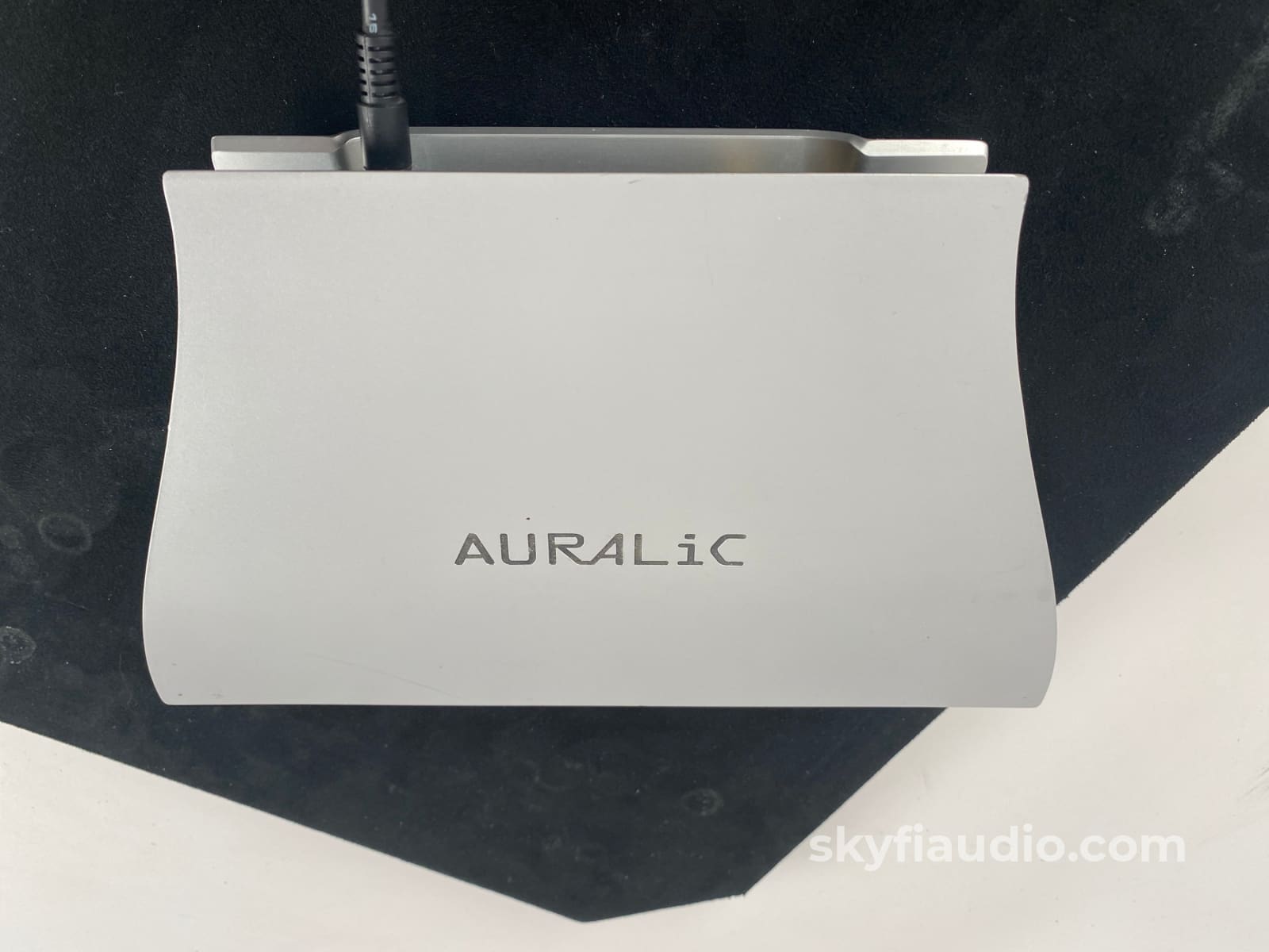 Auralic Aries Hi-Res Network Streamer And Dac Up To 32-Bit / 384 Khz Dsd256 Cd + Digital