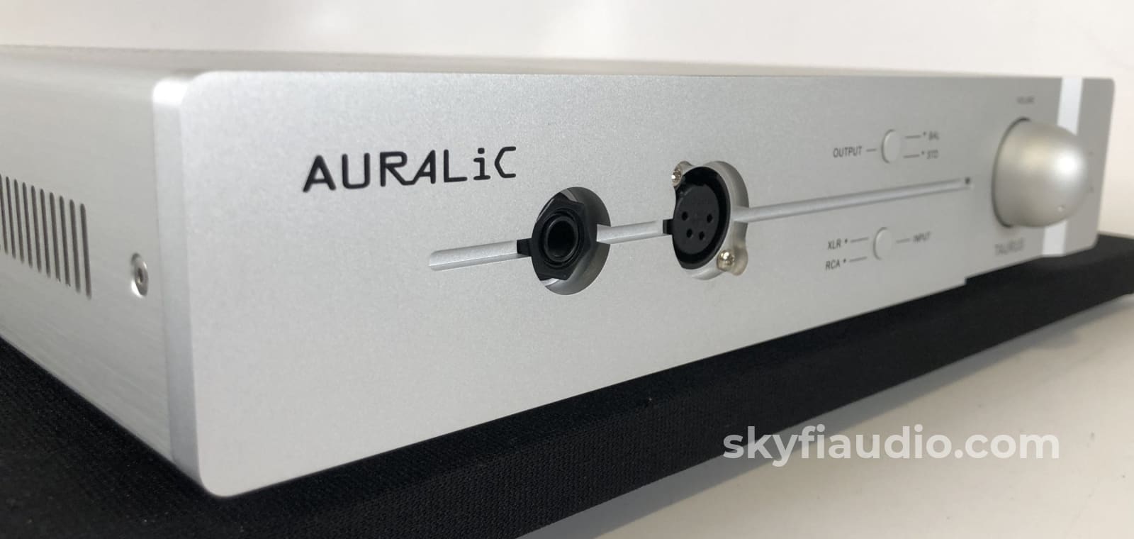 Auralic Taurus Headphone Amplifier/Preamplifier Amplifier
