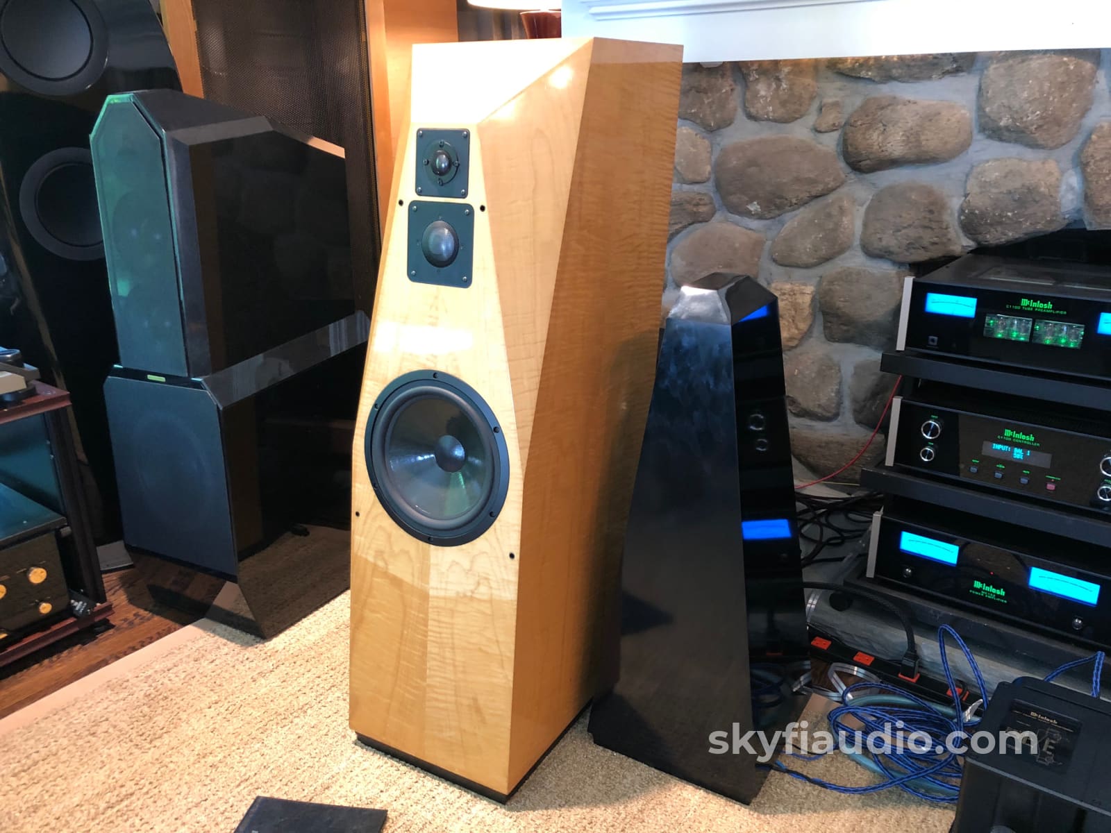 Avalon Ascent Mkii Flagship Speaker With External Crossovers Speakers